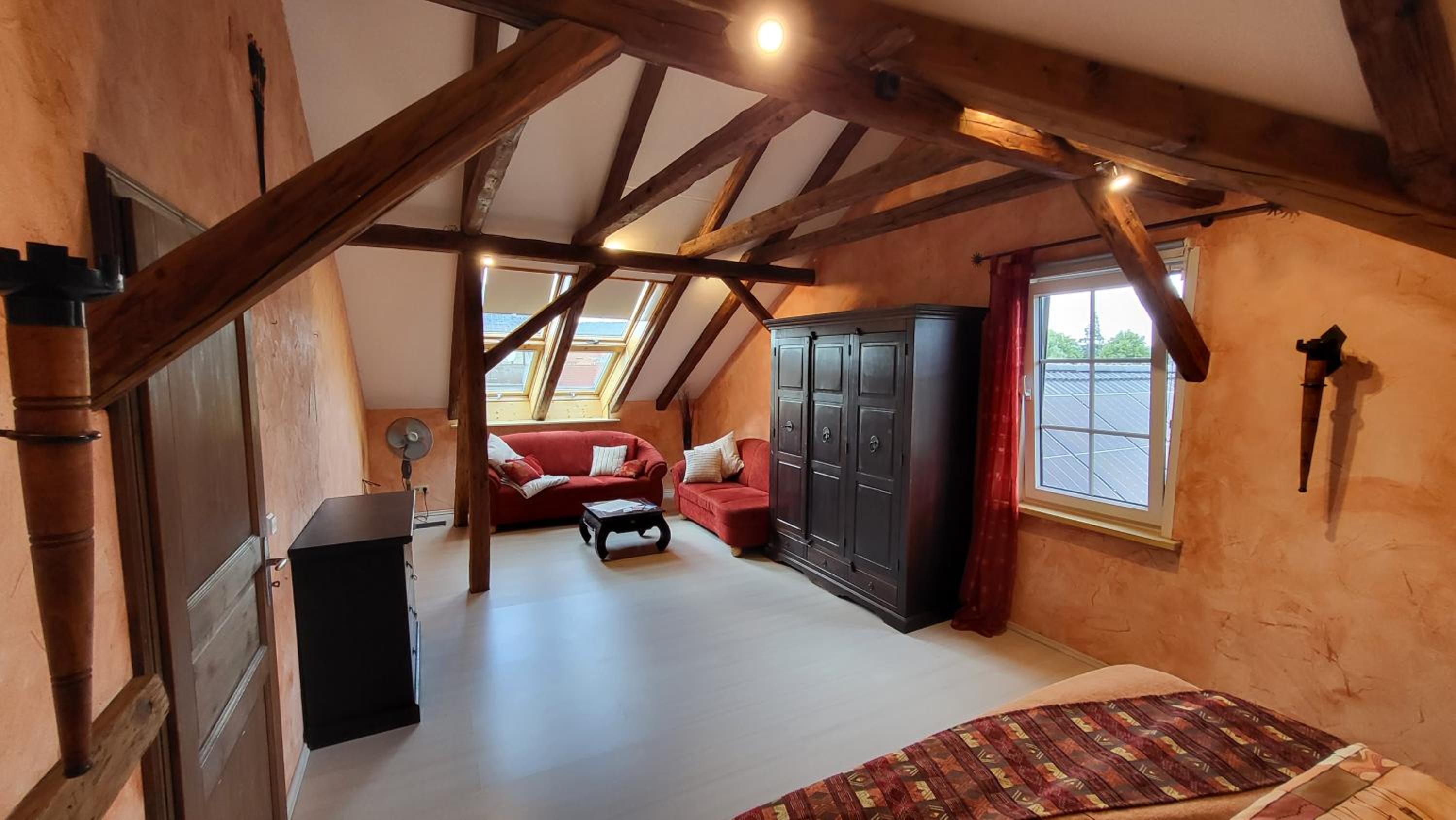 Apartments am Saalebogen mit Gartenterrasse, Grillkamin und freie Parkplätze