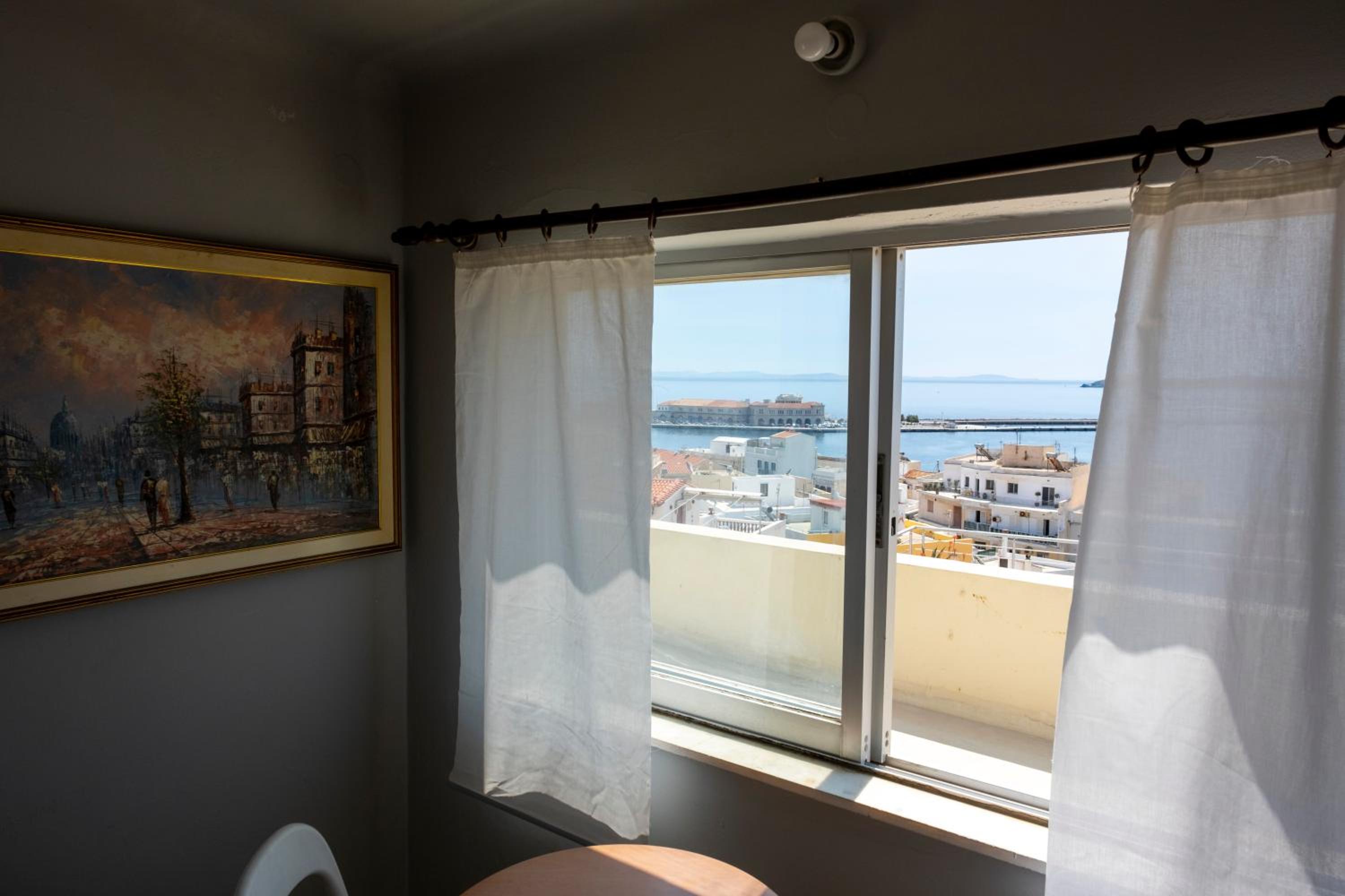 House 8 view 4