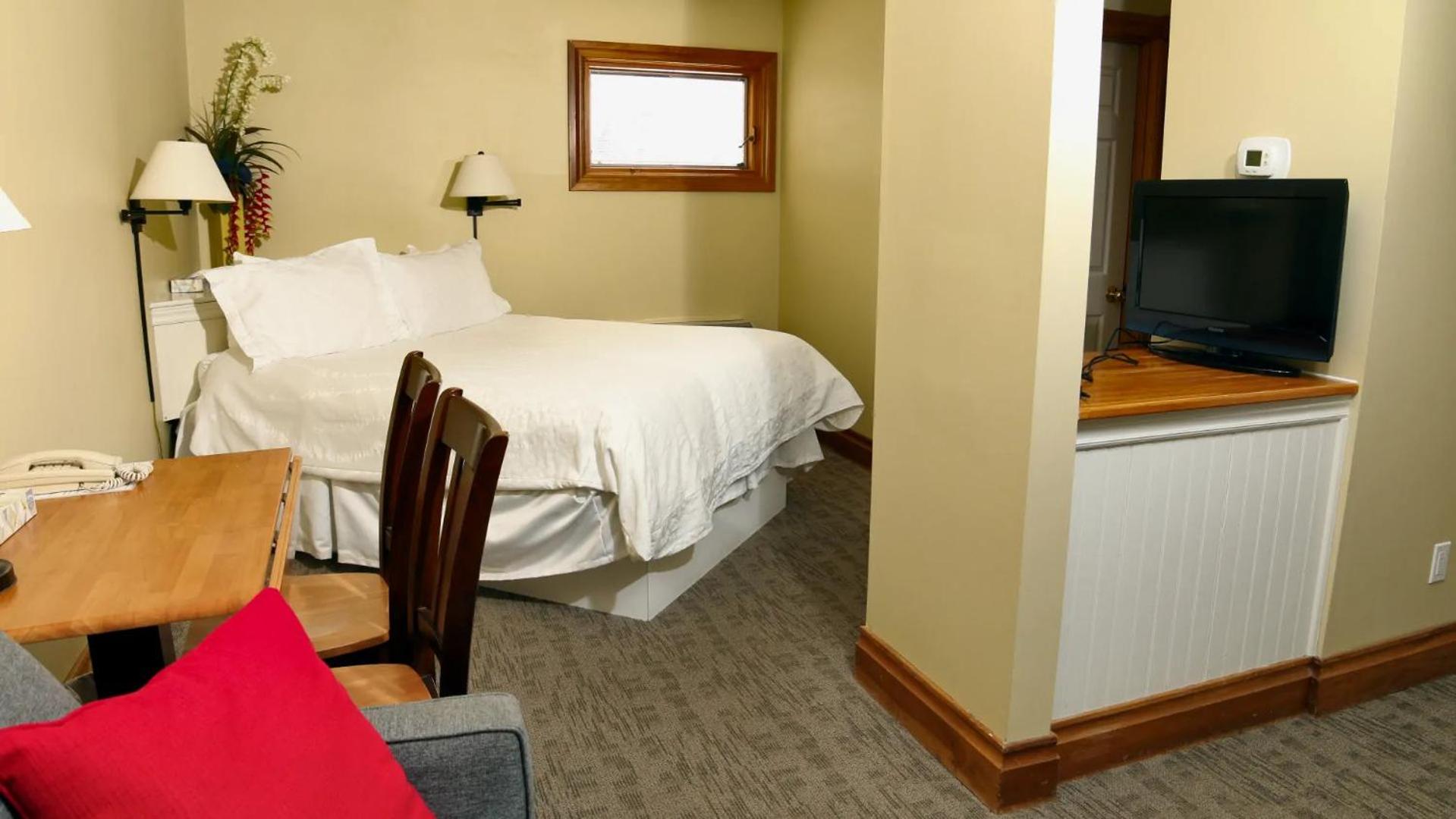 Kettle Creek Inn