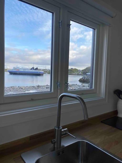 Moderne minihus ved havet