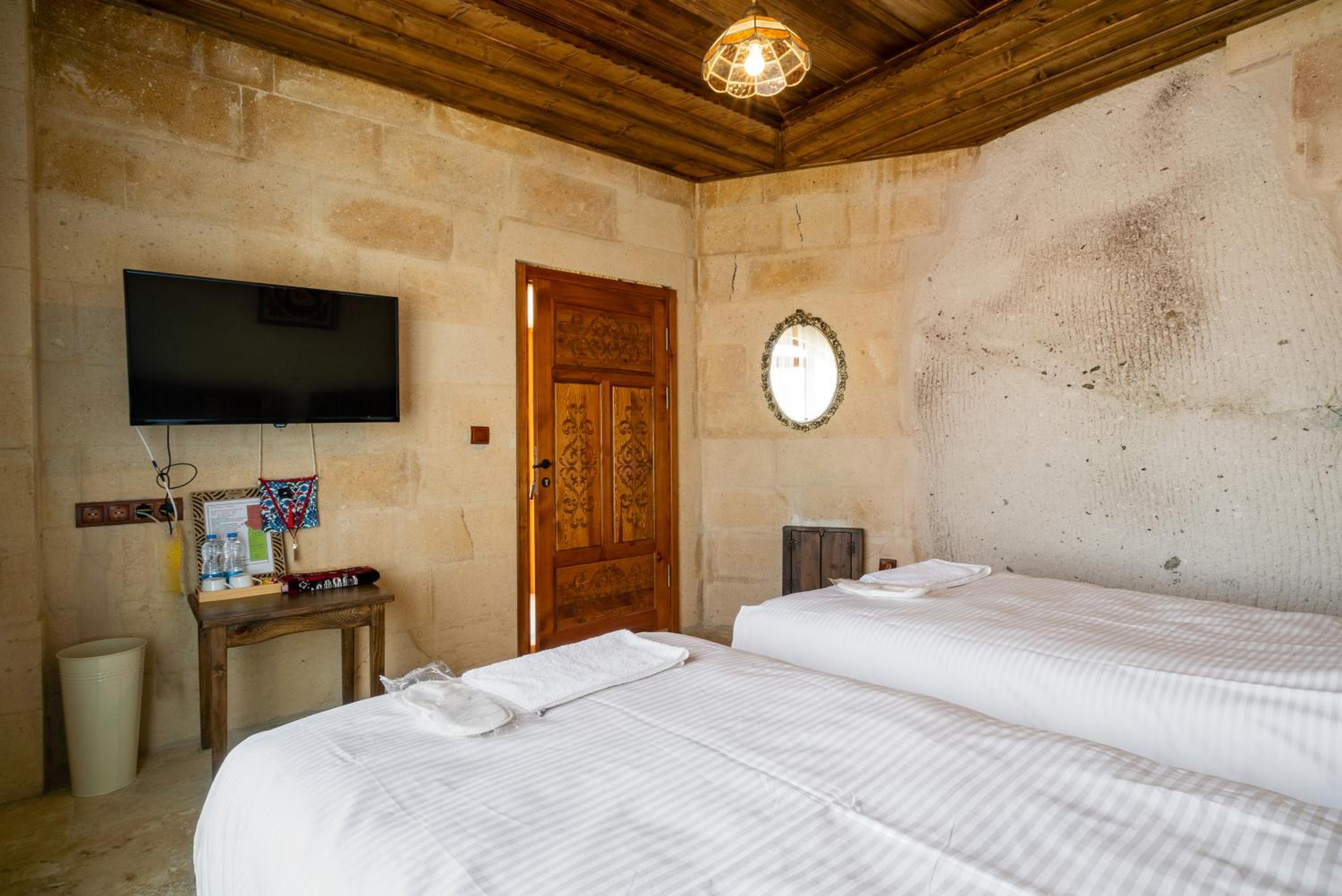 Cappadocia inans Cave 6