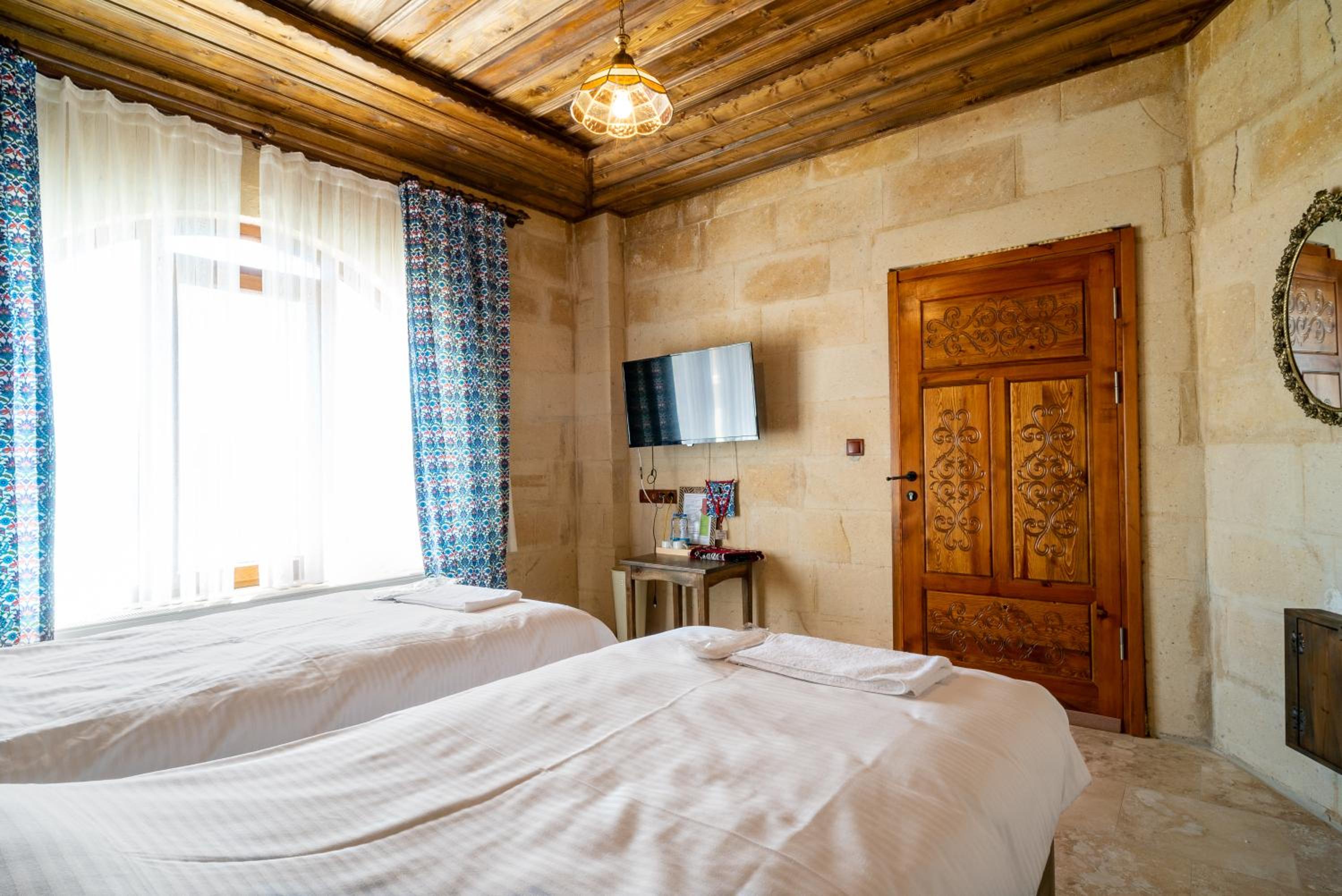 Cappadocia inans Cave 10