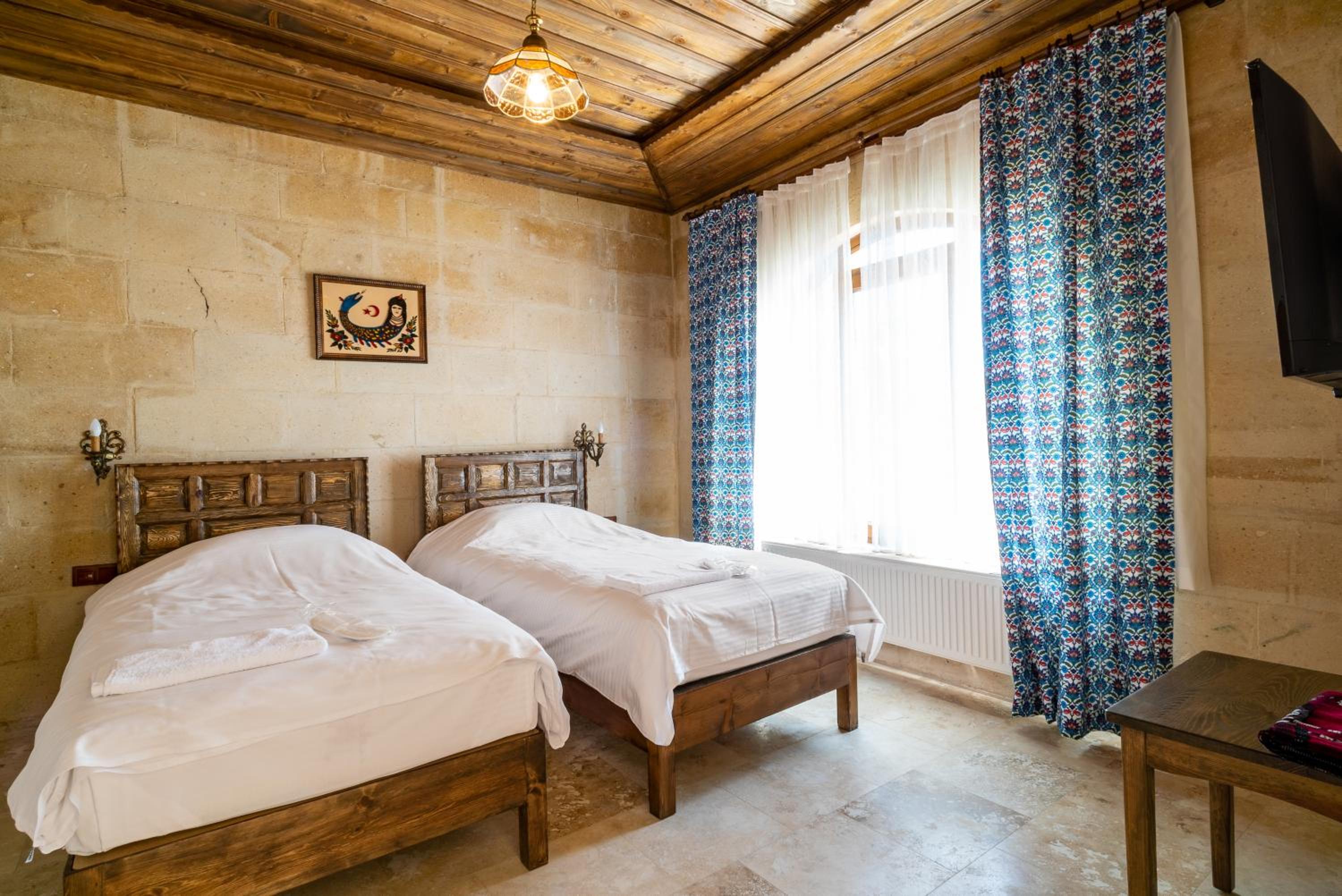 Cappadocia inans Cave 13