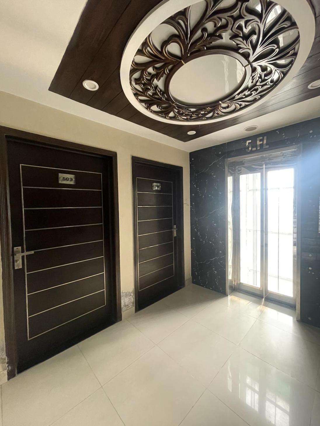 Luxury Private Top Floor Apartment in Heart of Bahria Town
