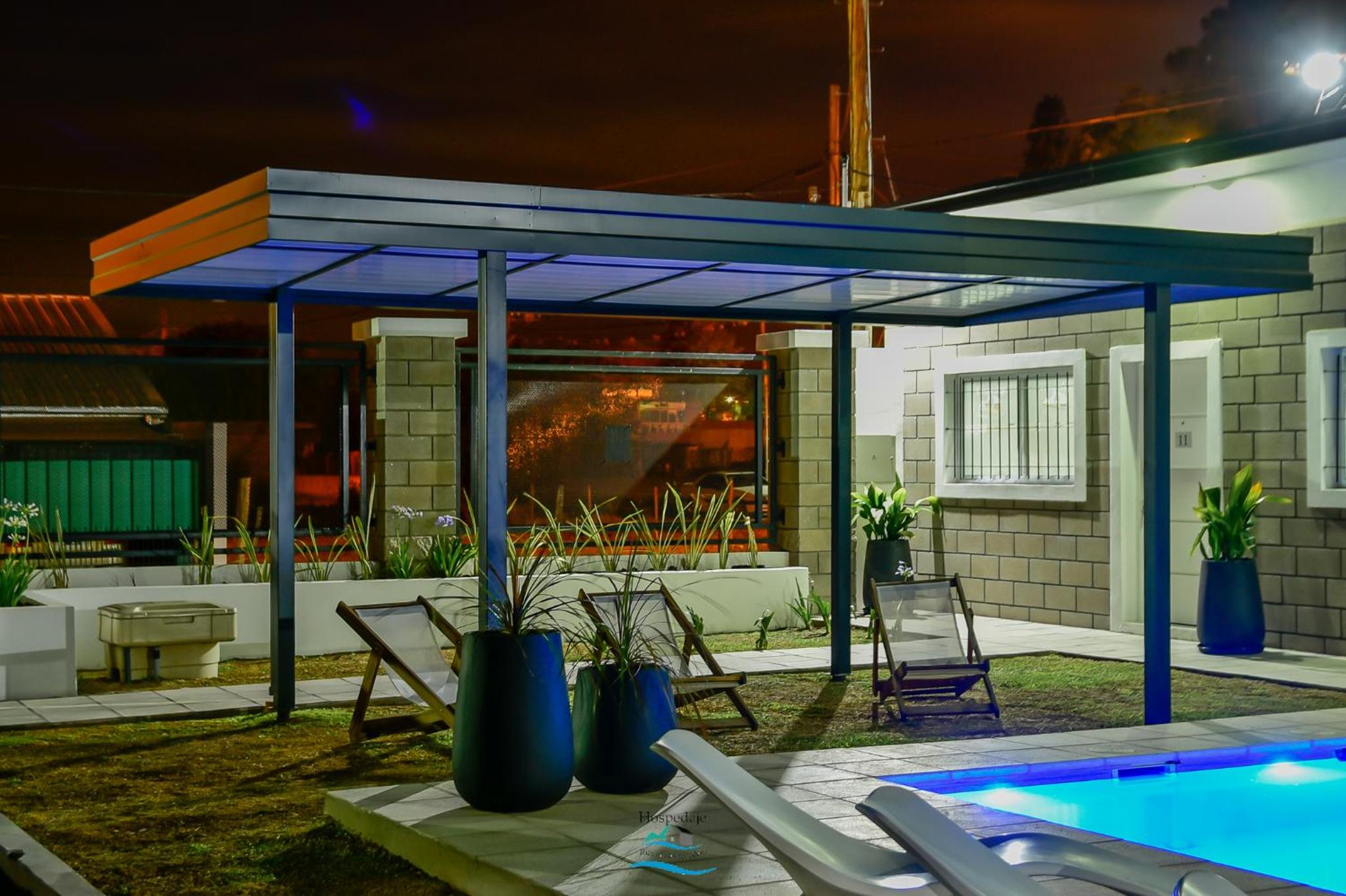 Apart Hotel Ribera del Baradero - Pileta Climatizada