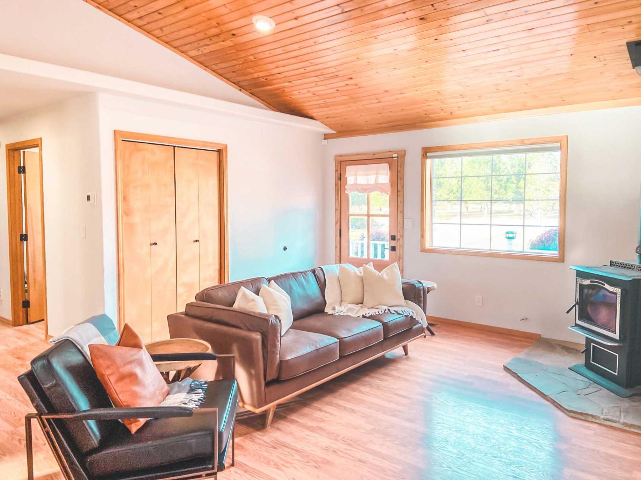 Riverside Living at its Finest view 5