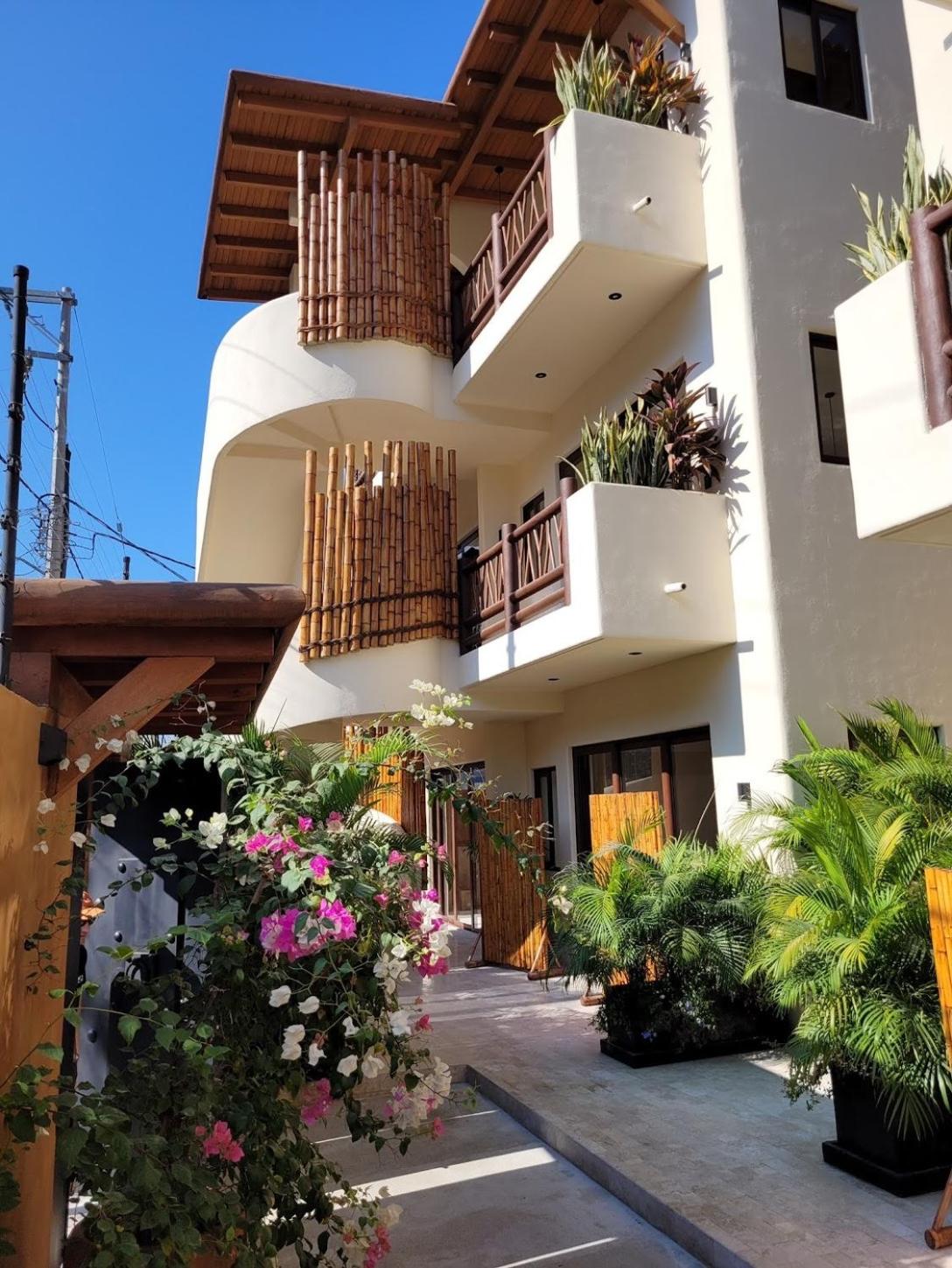 Boutique Condo Close to Everything view 2