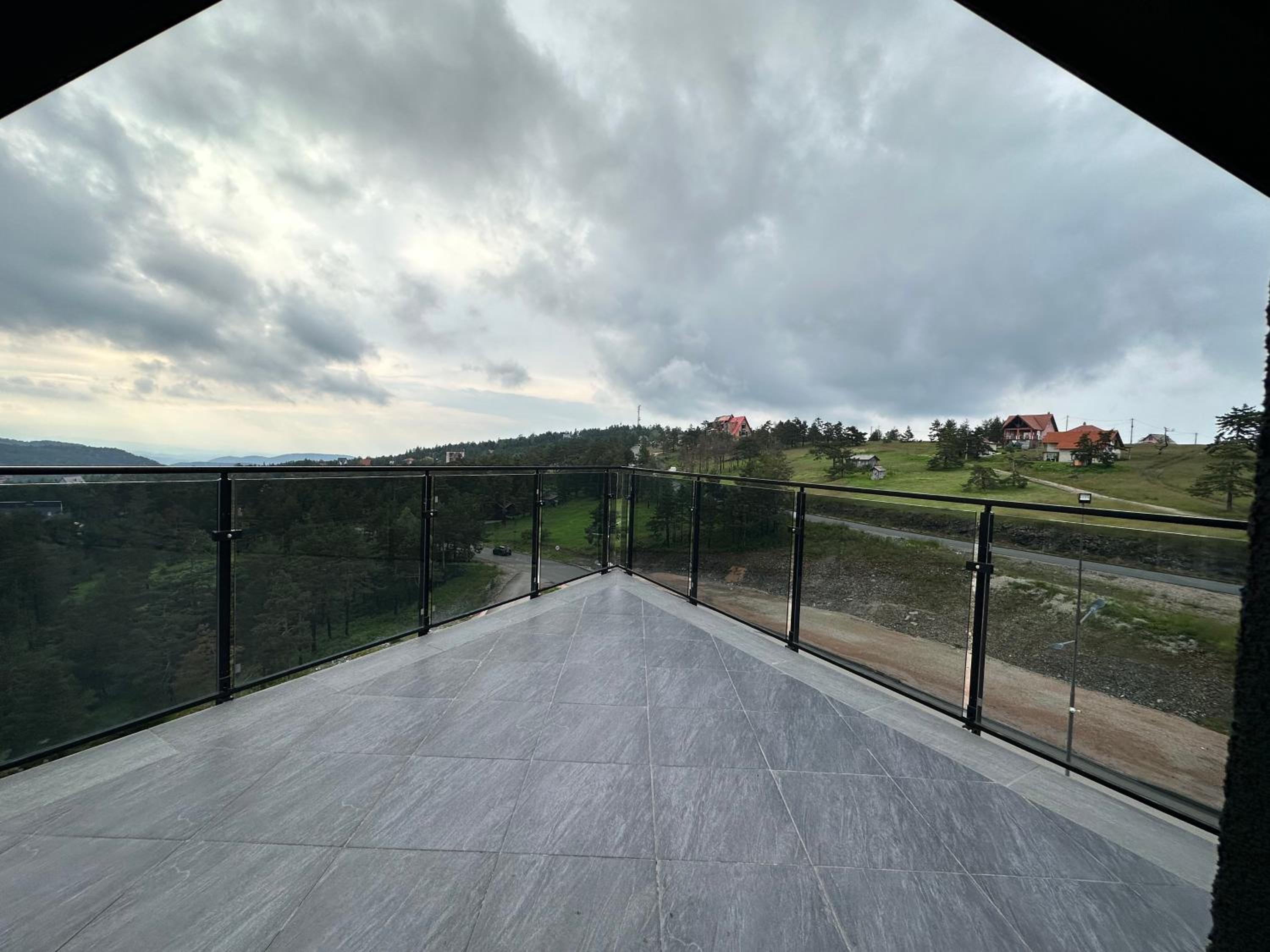 Diamond Hill Veselić