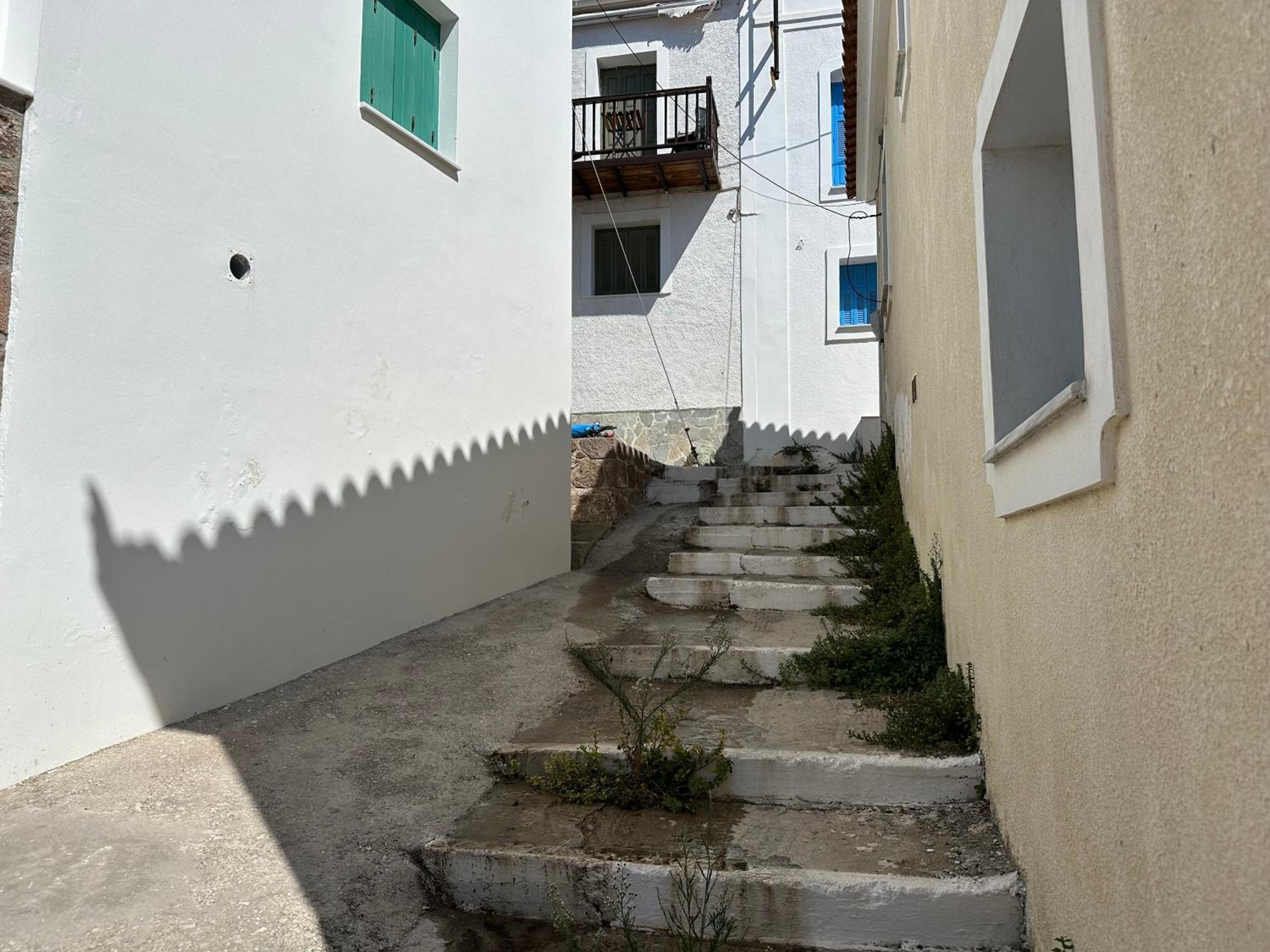 Artiste Poros House view 2