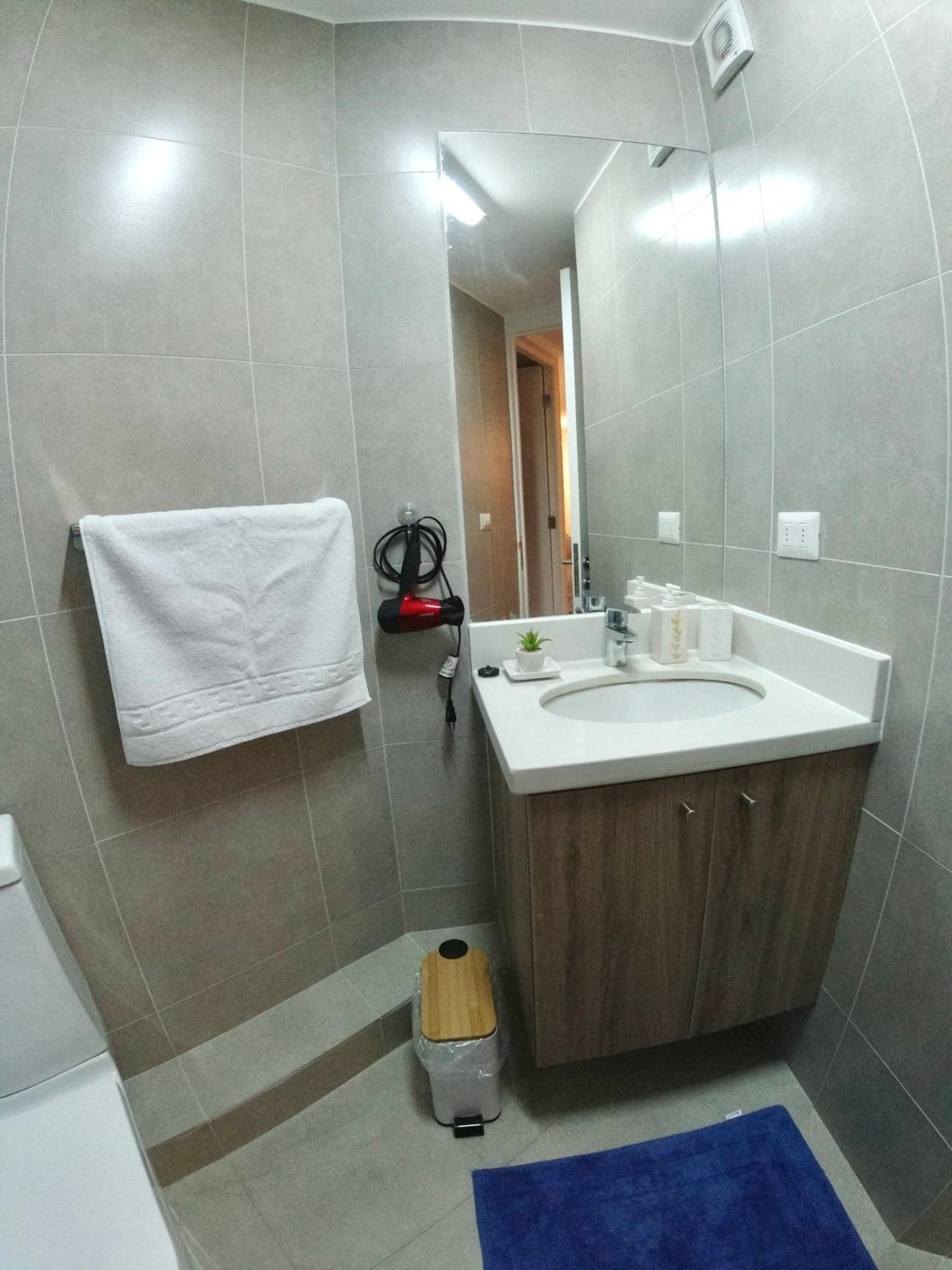 Hermoso y moderno departamento a pasos del lago