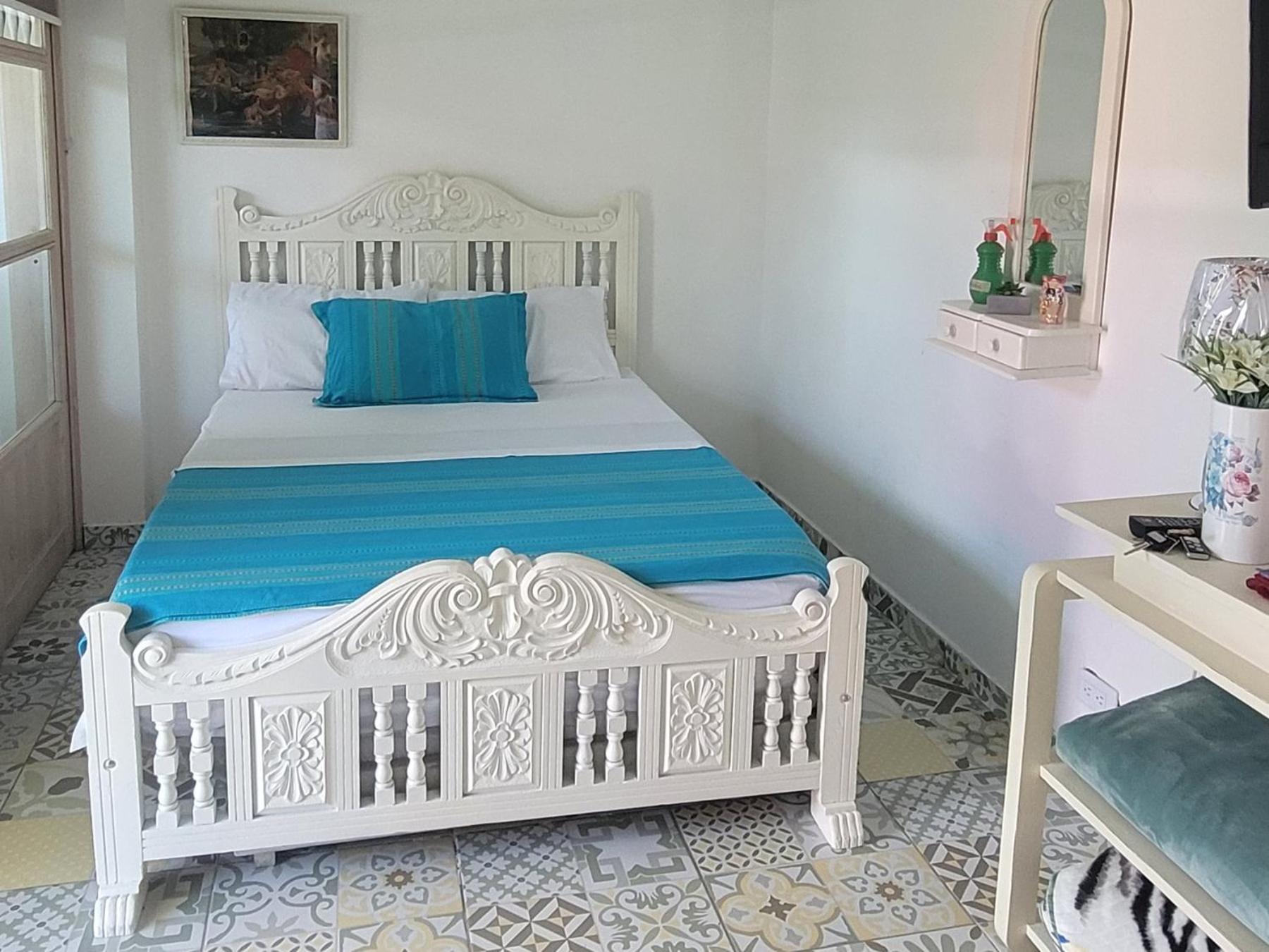 Casa Familiar María E