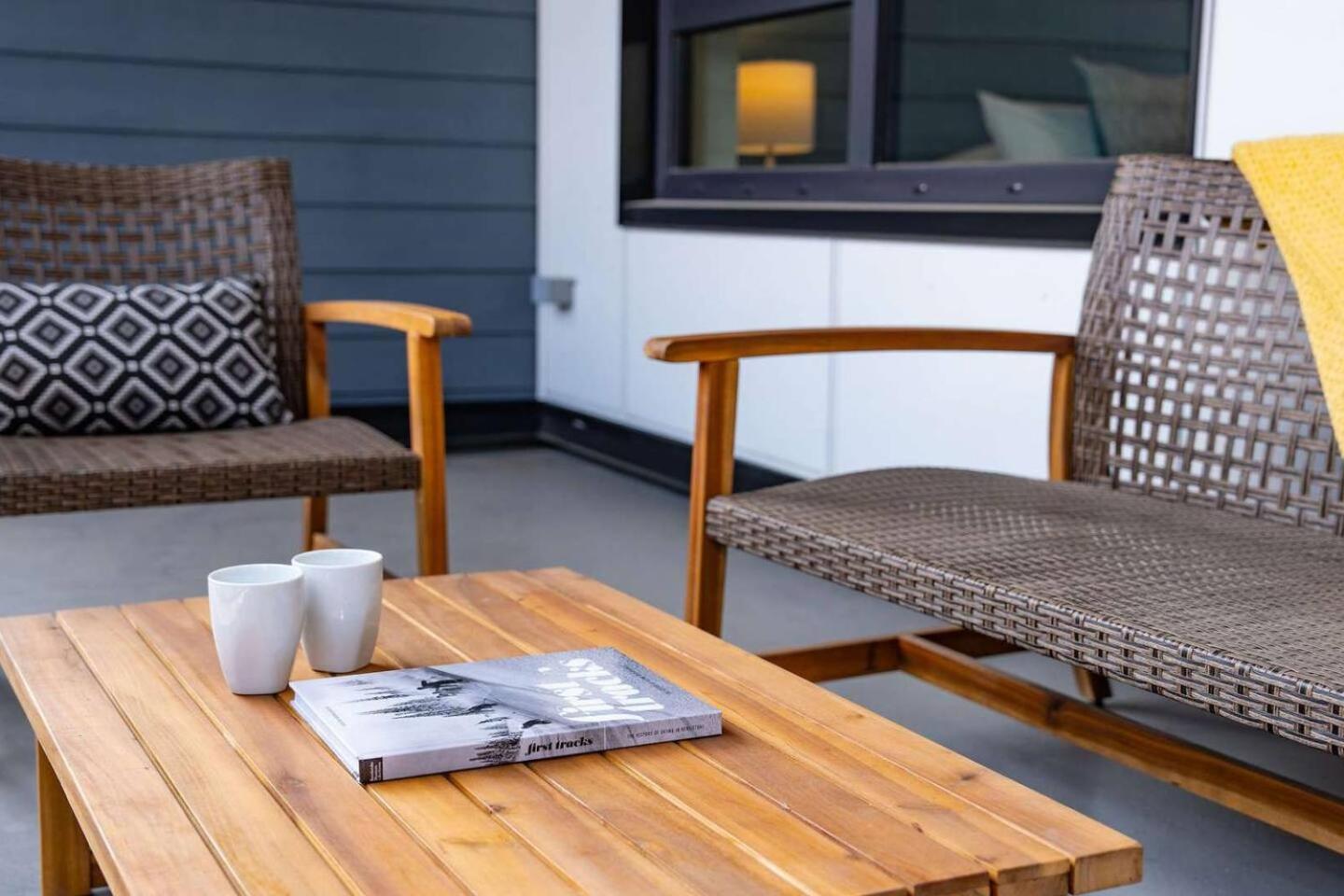 Hotel Northern Exposure by Revelstoke Vacations - Image 1