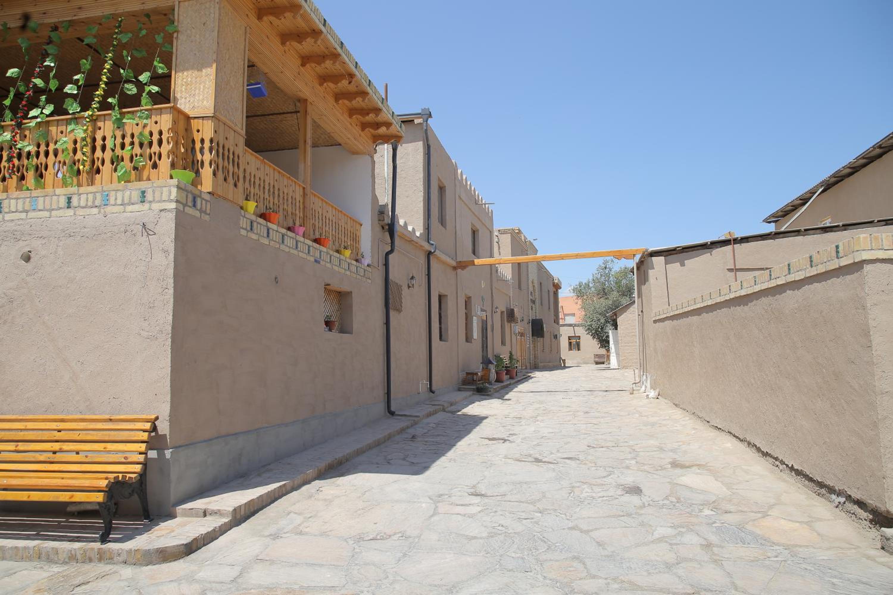 Photo 8