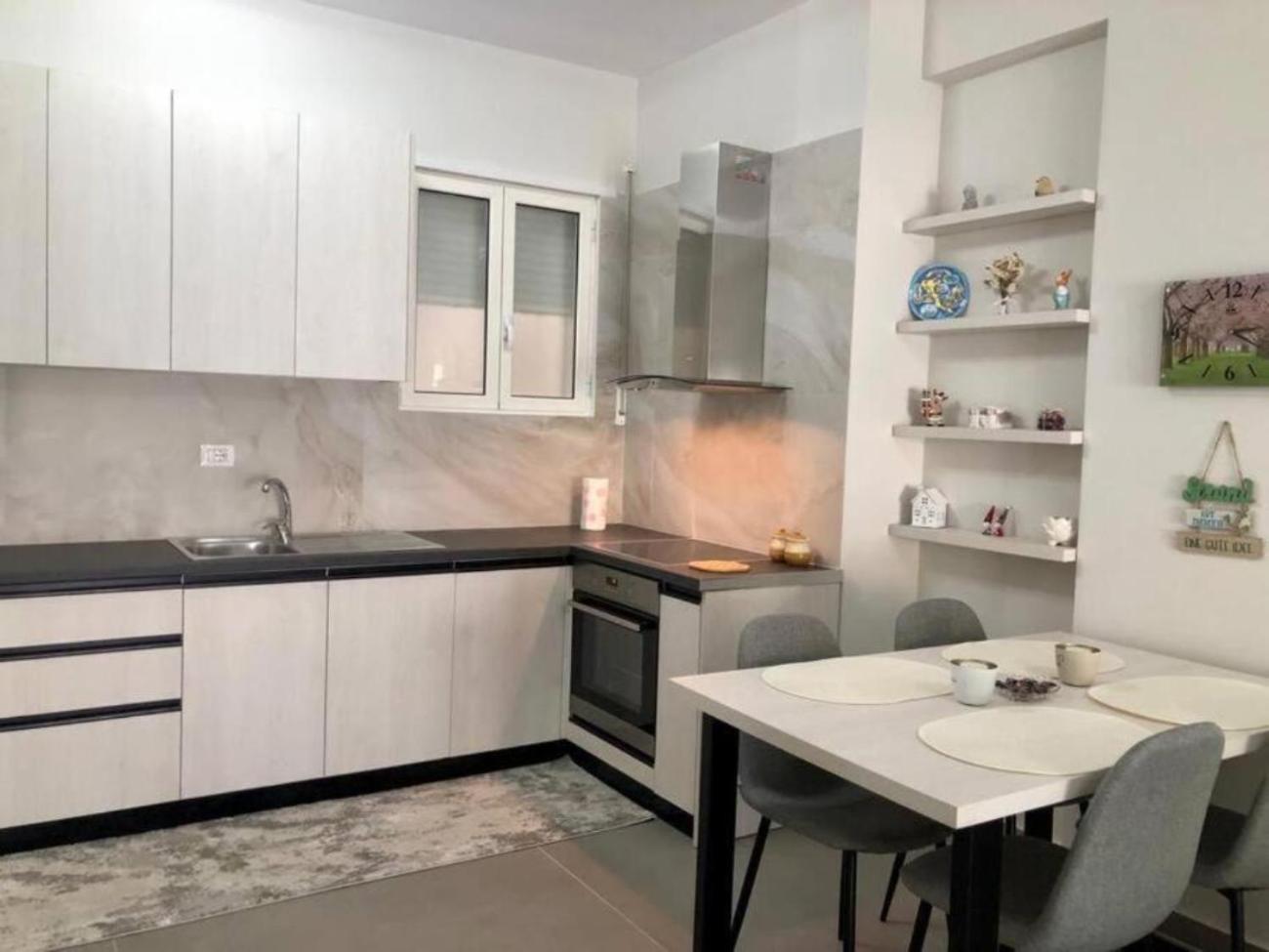 EDEN Beach Apartment Vlore