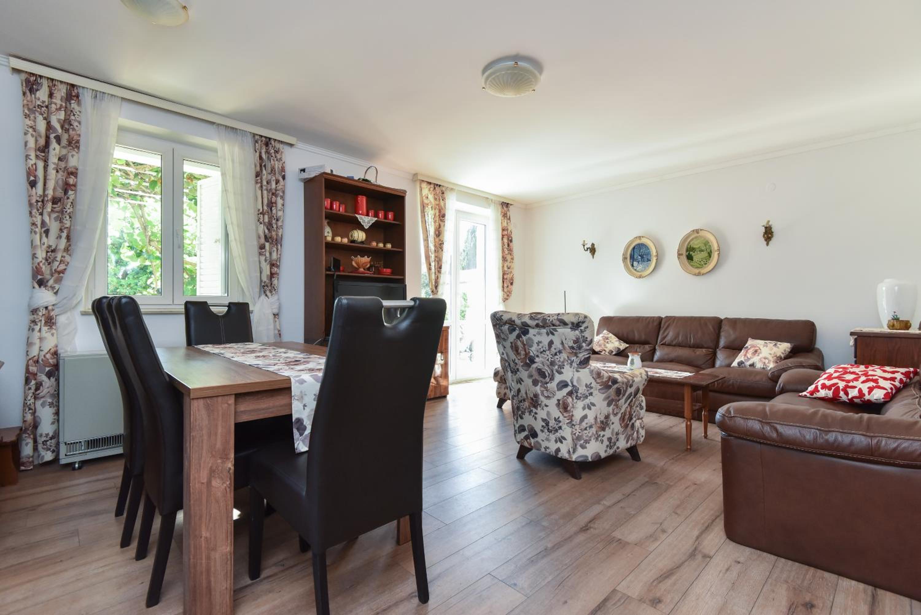 Vizmeg Holiday Home