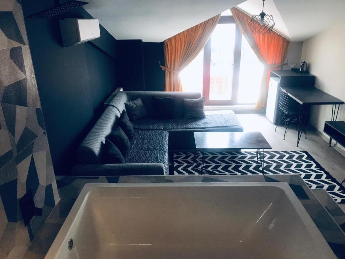 06ev Rental House