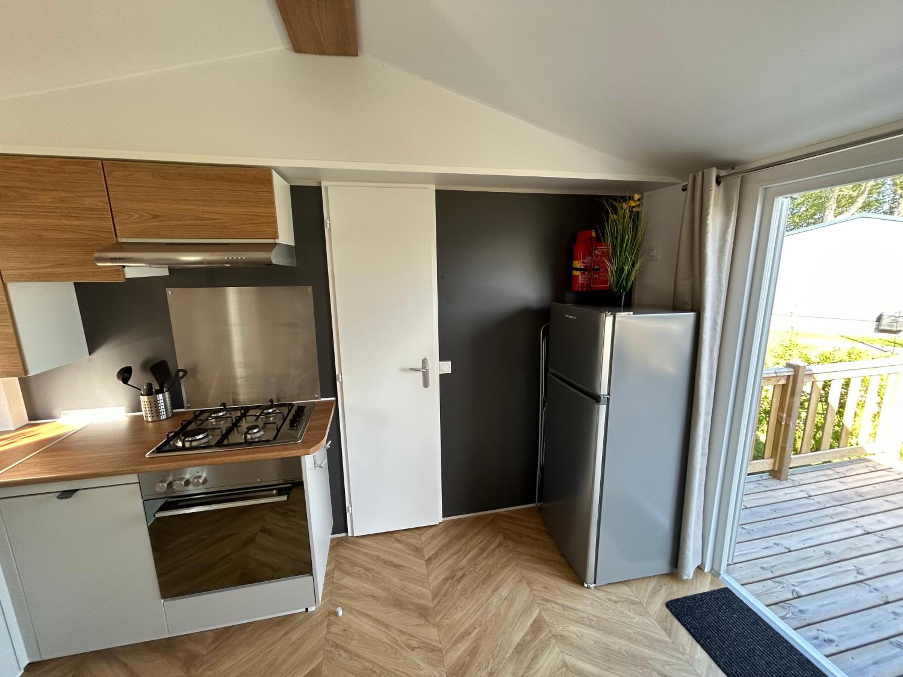 DS Chalets-Simonsgat 63-Geweldige 6 tot 7 persoons chalet met 2 badkamers-vakantiepark Lauwersoog-aan het Lauwersmeer view 5