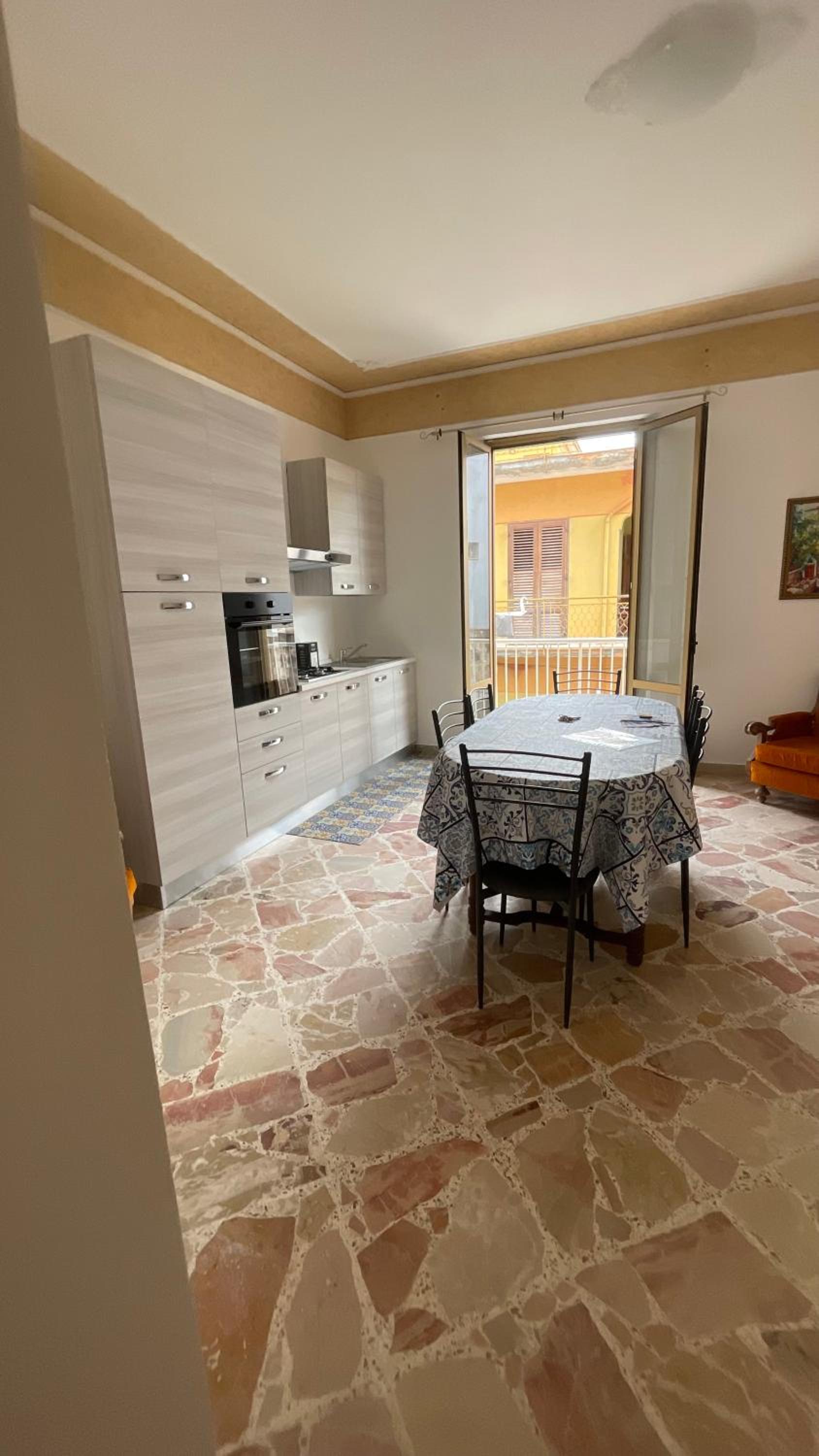 APPARTAMENTO MAESTRALE