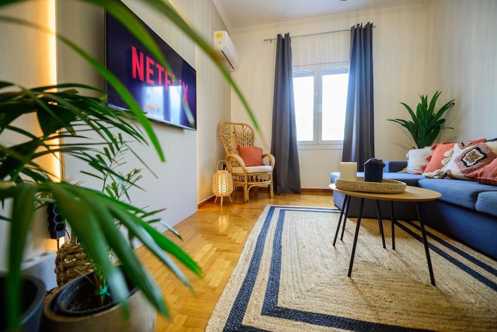 Boho Luxury 2 BR Apartment, Acropolis Museum View