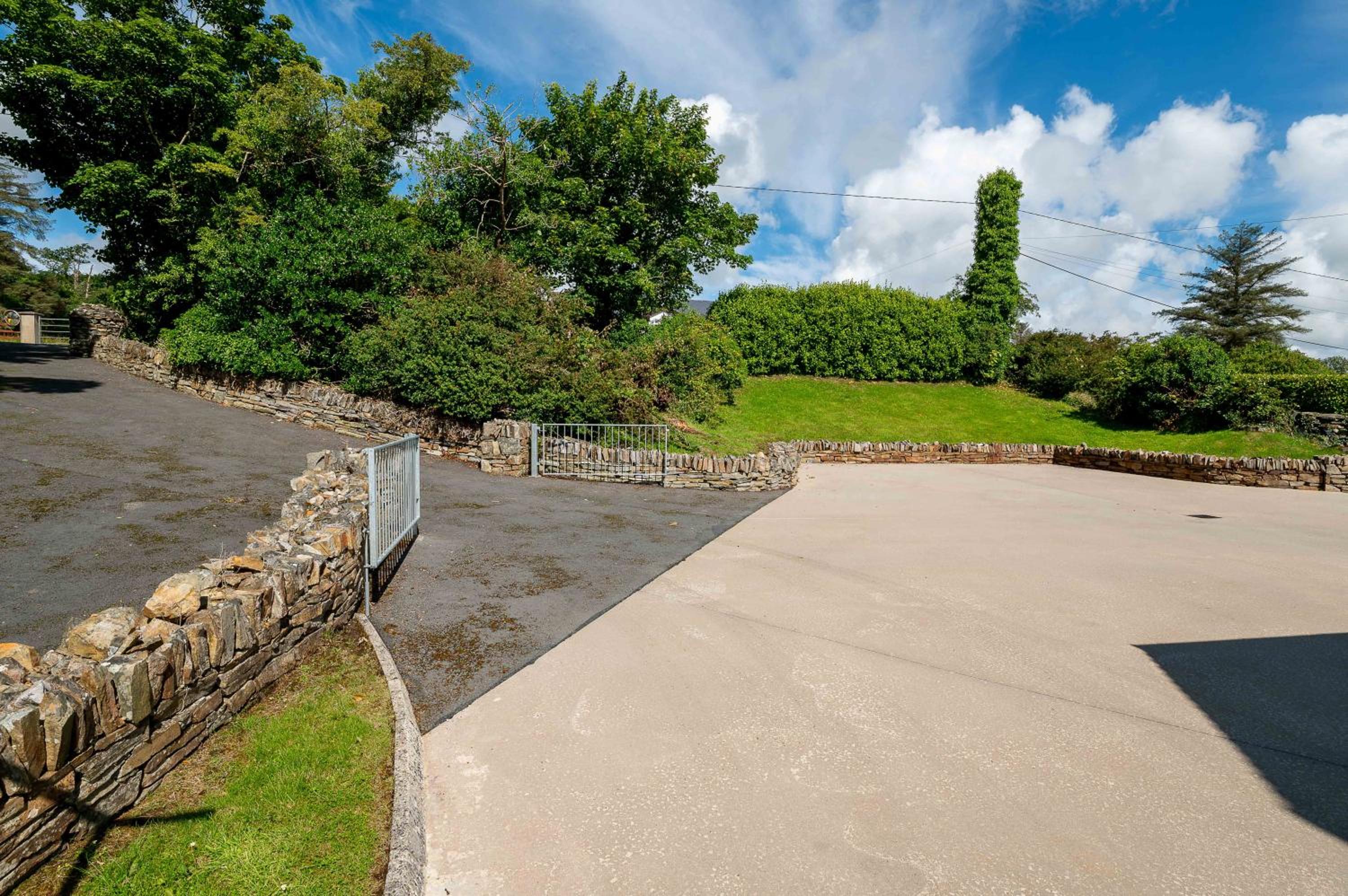 Bradleys Cottage Creeslough