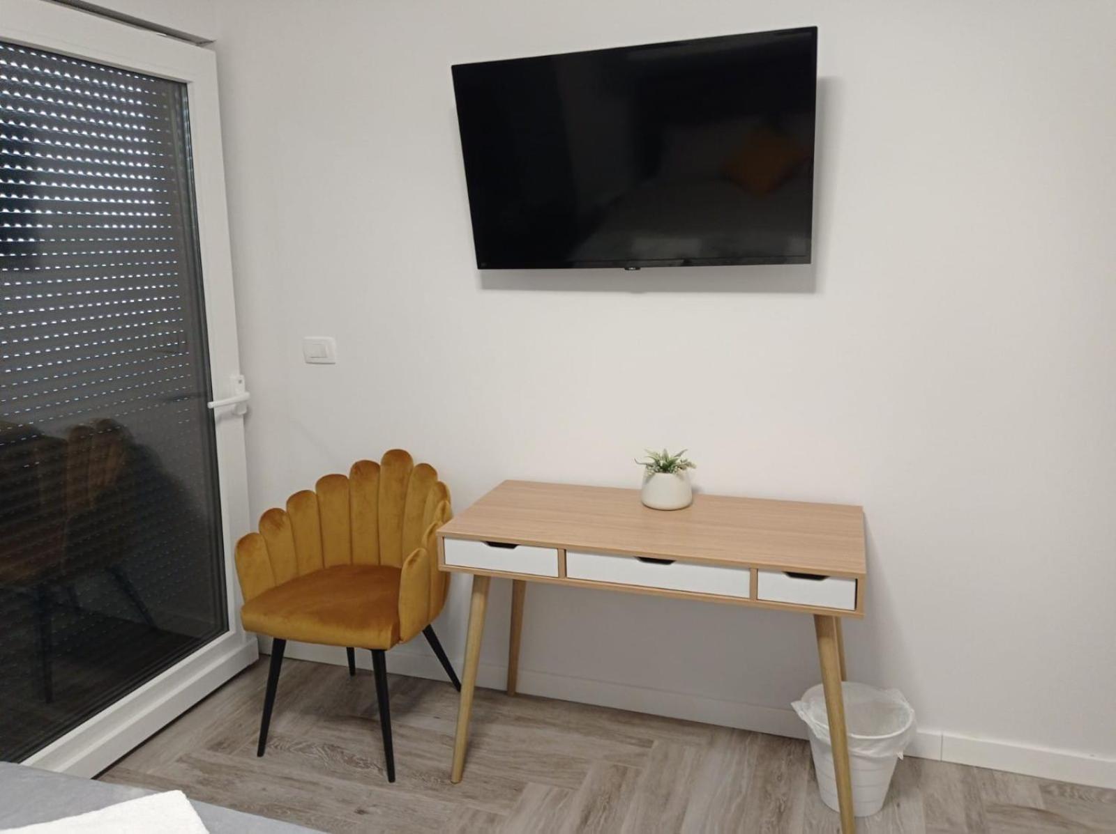 Photo 21
