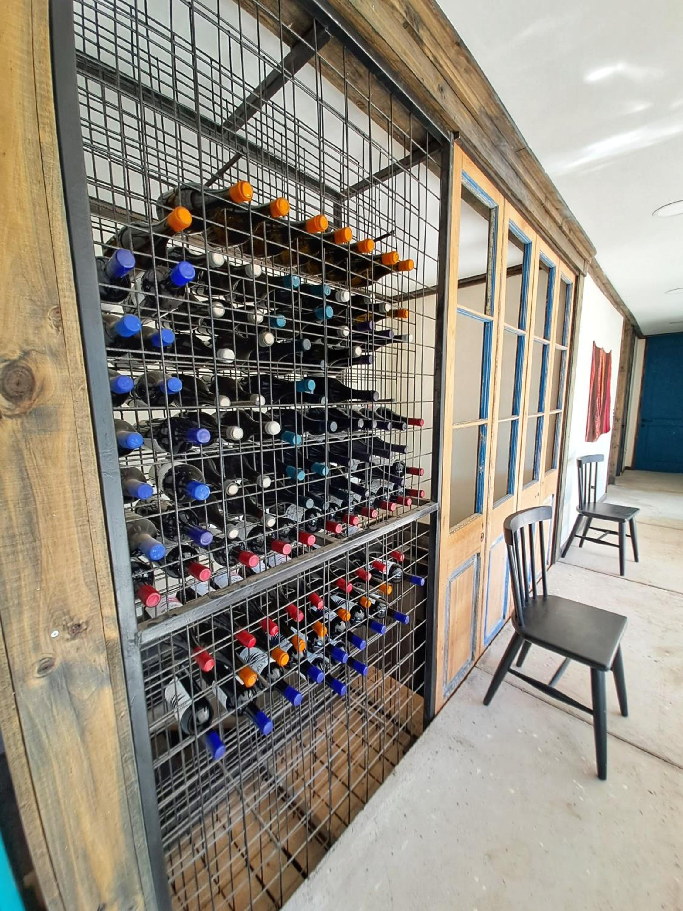 Wine Lodge de Viña Vultur en bosque nativo con piscina