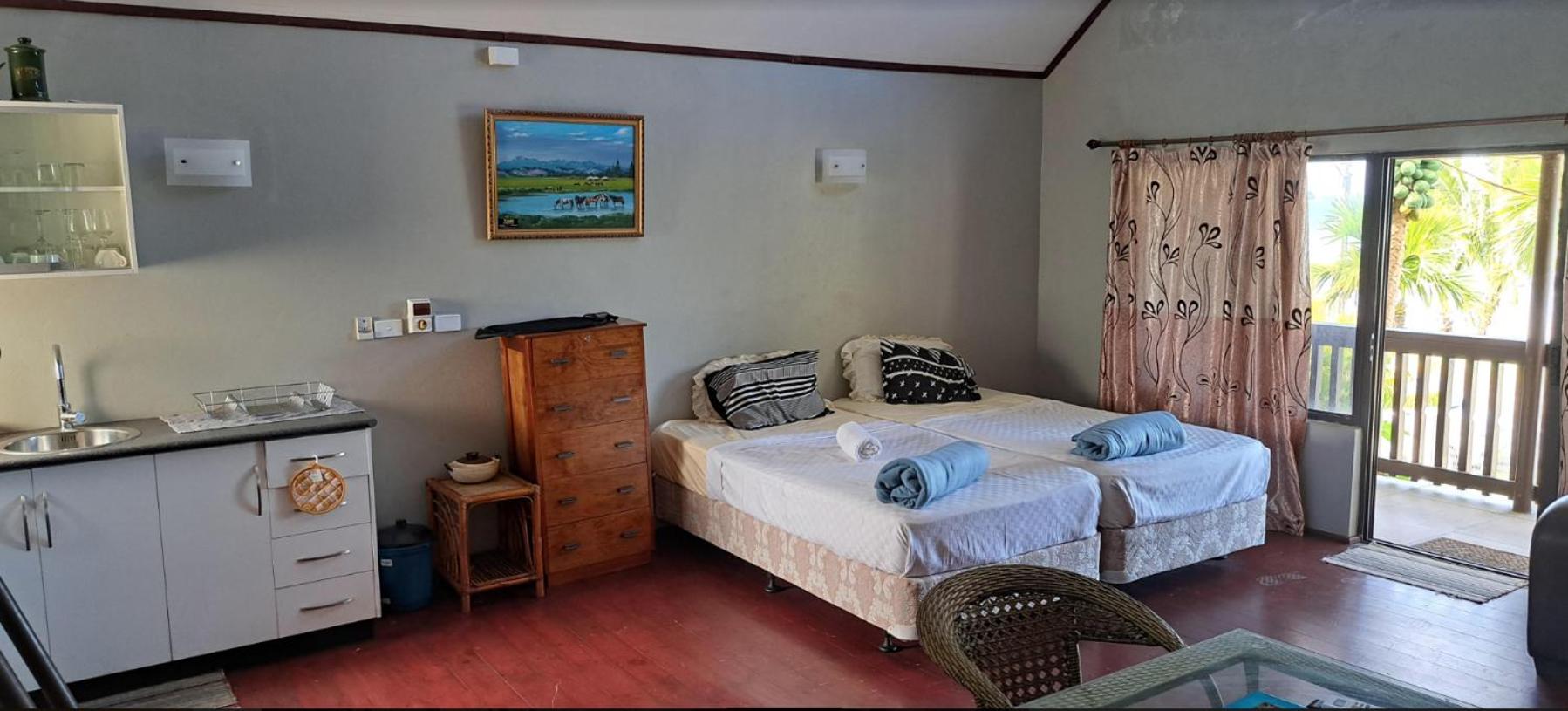 Shalini Garden Hotel & Apartments
