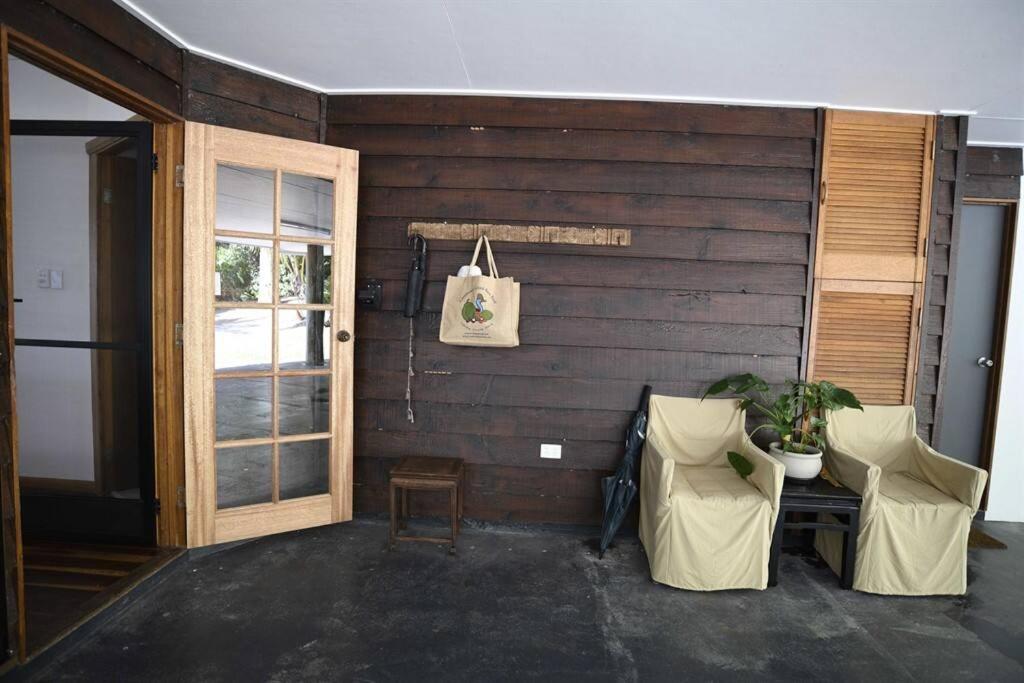 The Jungle House - 2 Bedroom Home - Bingil Bay