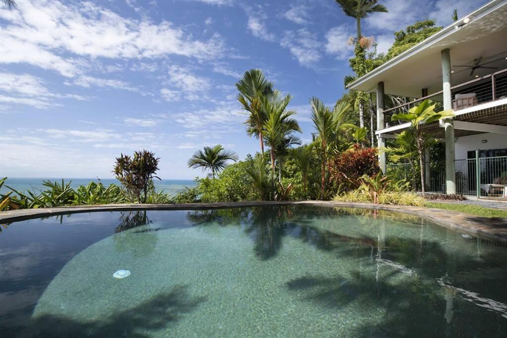 The Jungle House - 2 Bedroom Home - Bingil Bay
