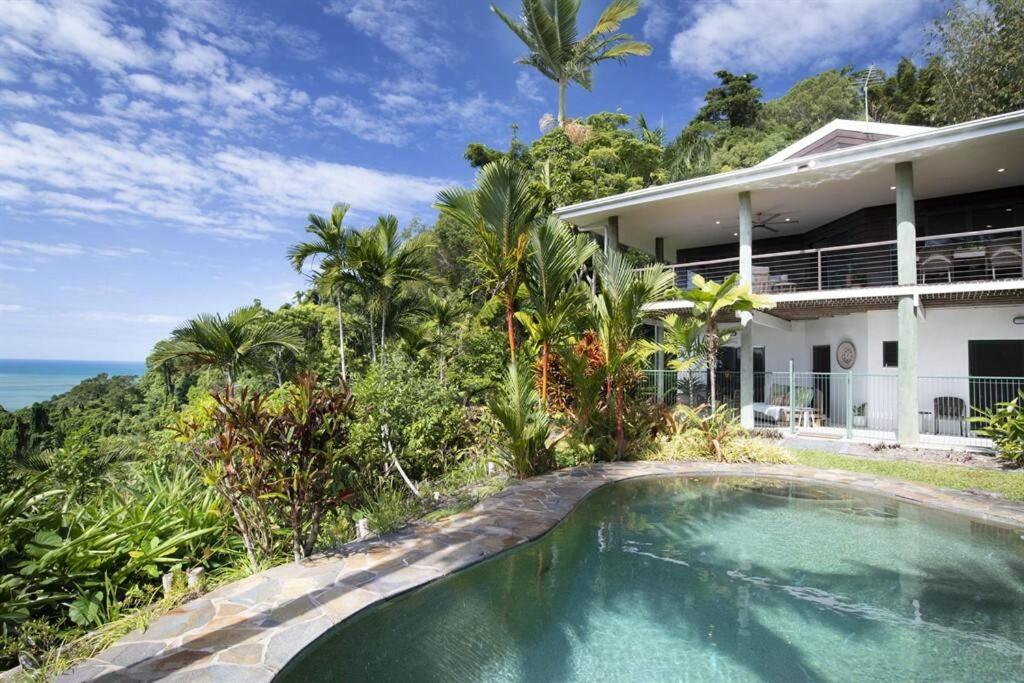 The Jungle House - 2 Bedroom Home - Bingil Bay
