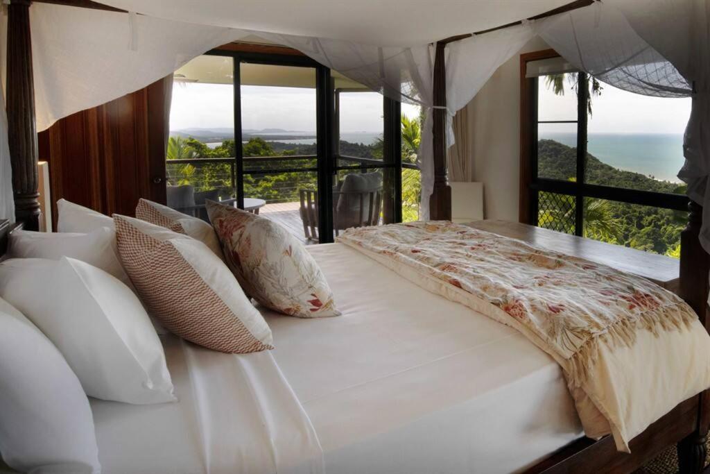 The Jungle House - 2 Bedroom Home - Bingil Bay