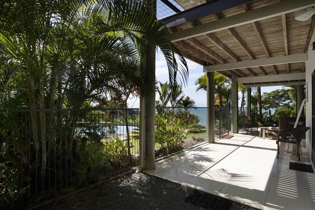 The Jungle House - 2 Bedroom Home - Bingil Bay