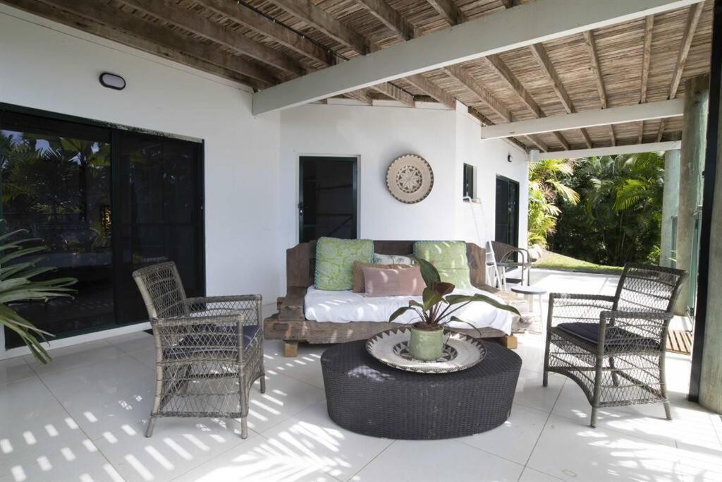 The Jungle House - 2 Bedroom Home - Bingil Bay