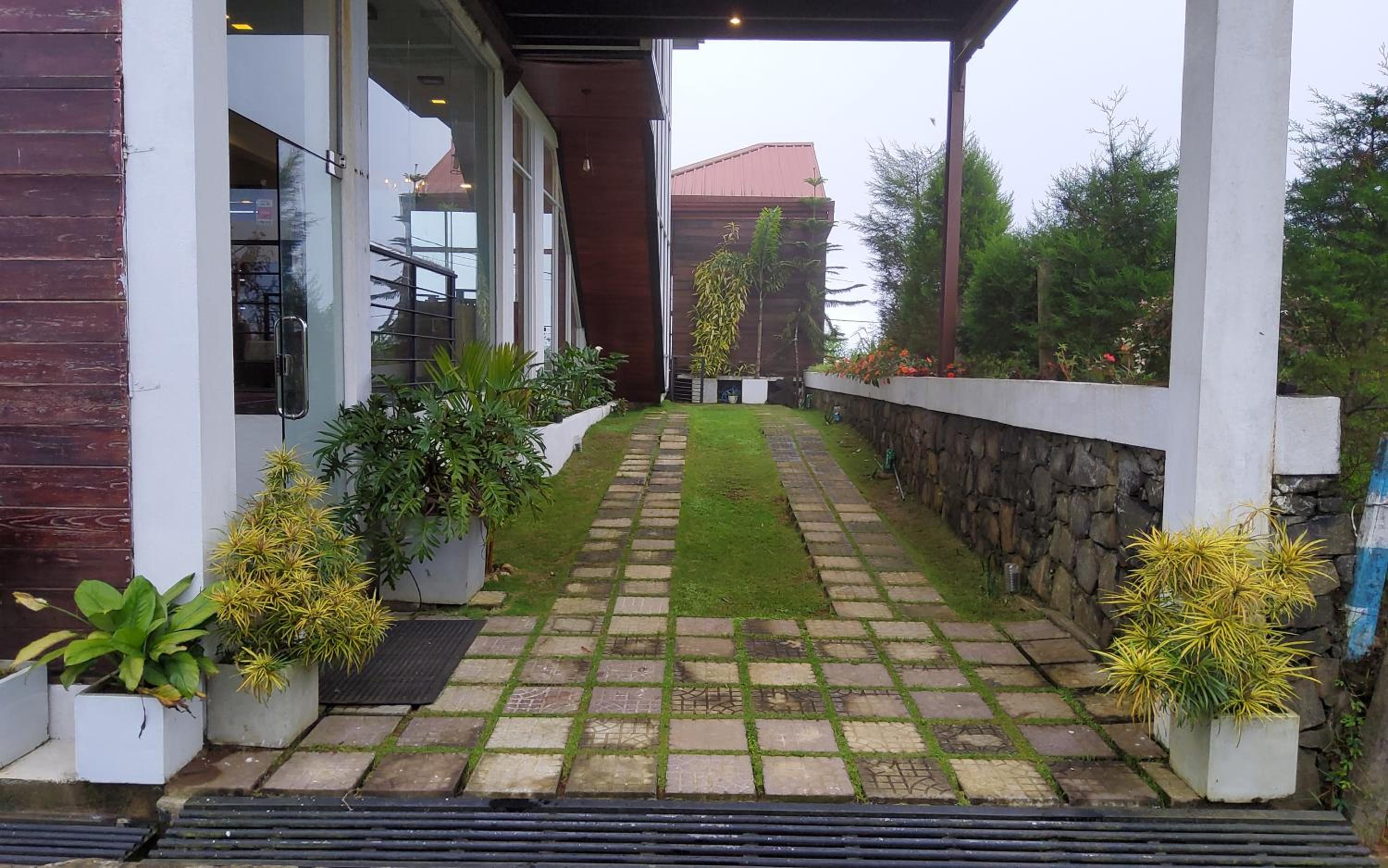 Thimaya Holiday Resort