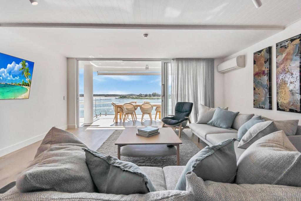 Noosa Quays Waterfront Accomodation