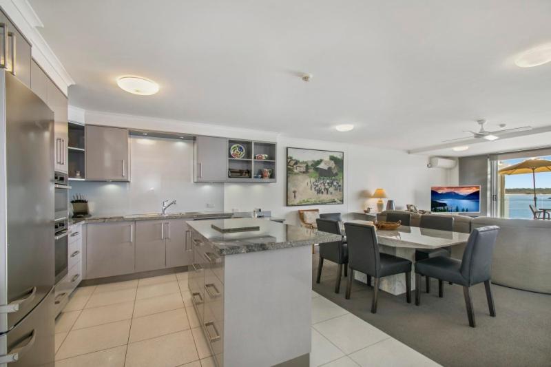 Noosa Quays Waterfront Accomodation