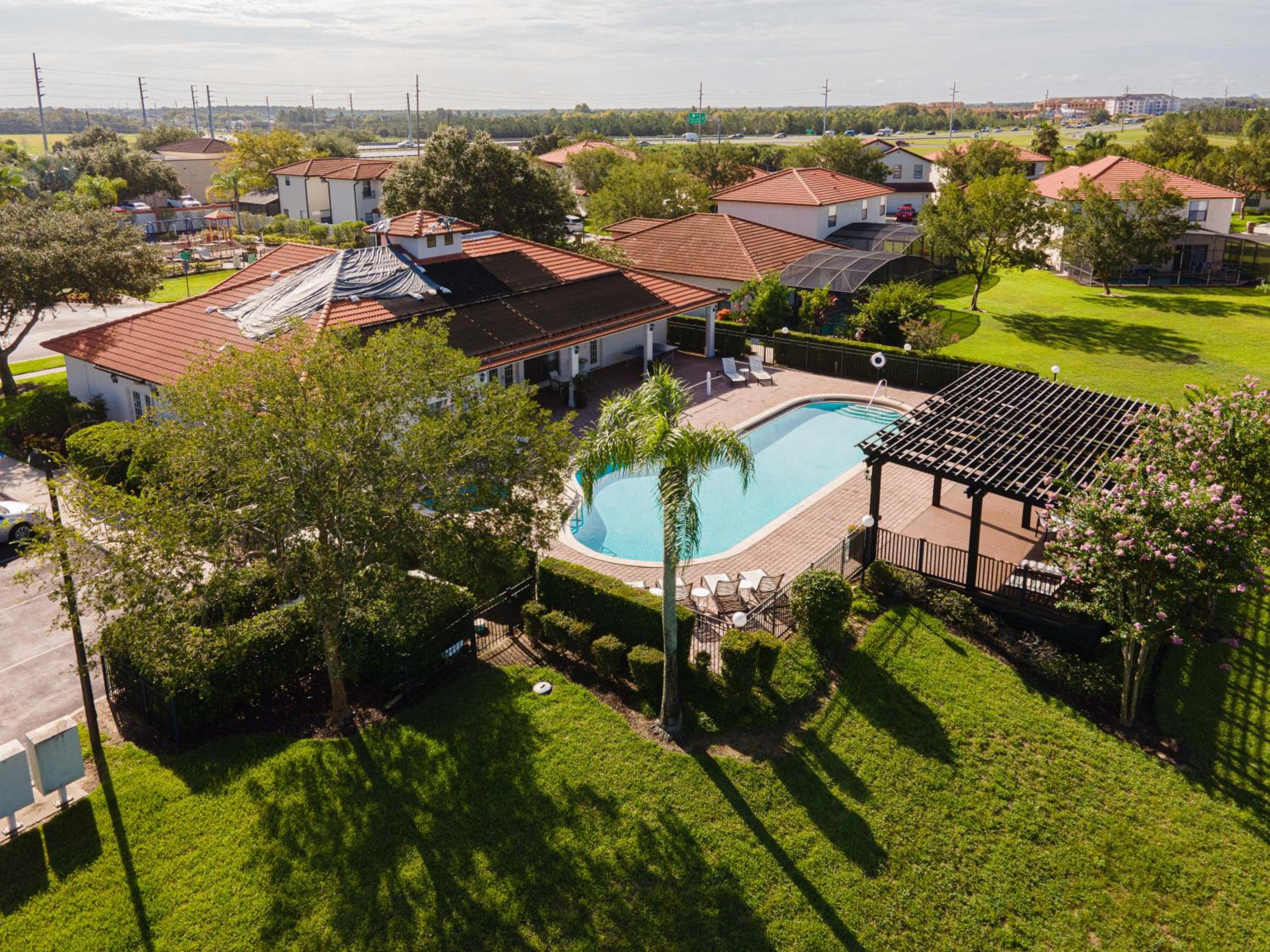 Affordable 4 Br Luxury Villa near Disney/Private Pool/Arcade/Game room