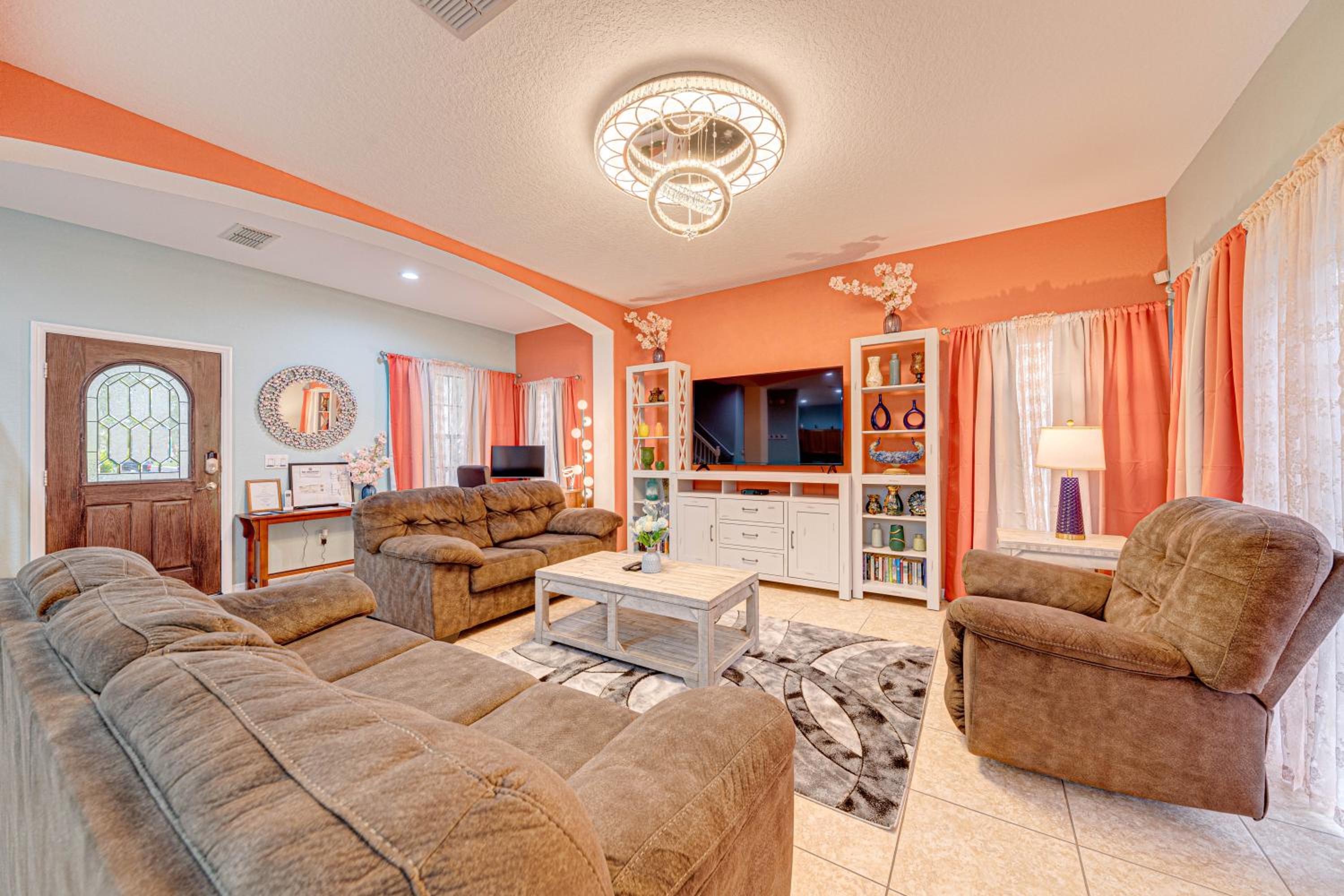Affordable 4 Br Luxury Villa near Disney/Private Pool/Arcade/Game room