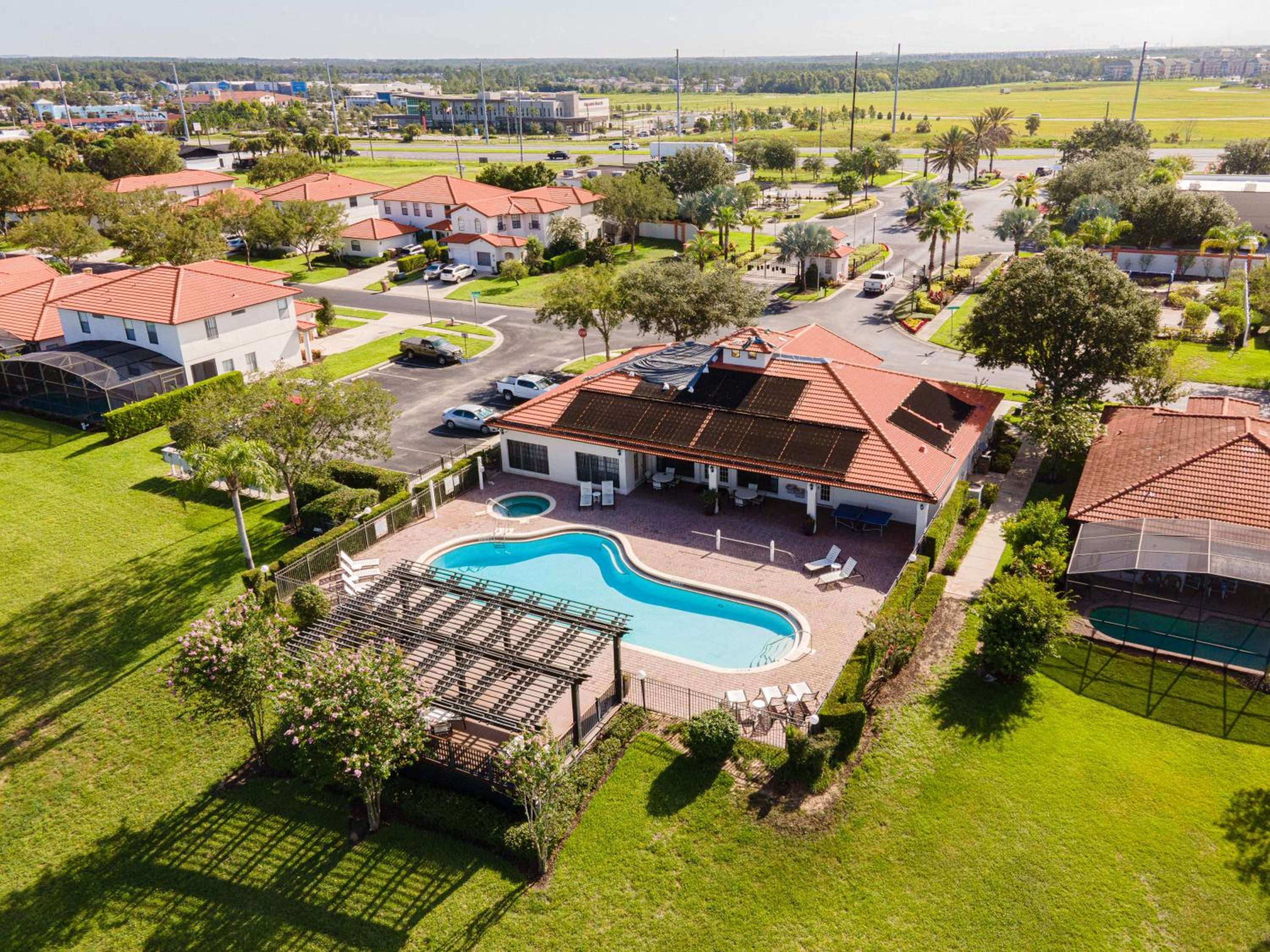 Affordable 4 Br Luxury Villa near Disney/Private Pool/Arcade/Game room