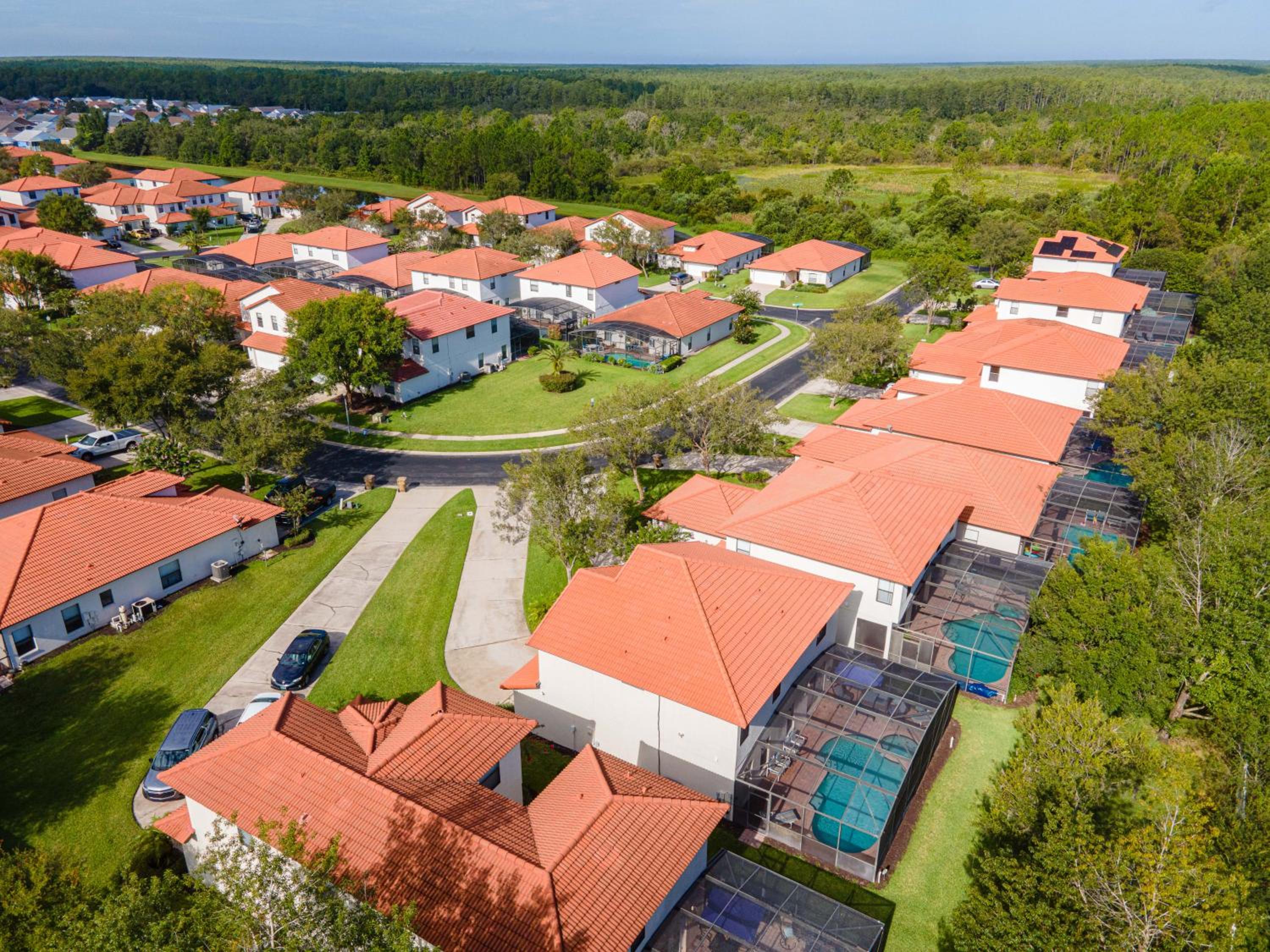 Affordable 4 Br Luxury Villa near Disney/Private Pool/Arcade/Game room