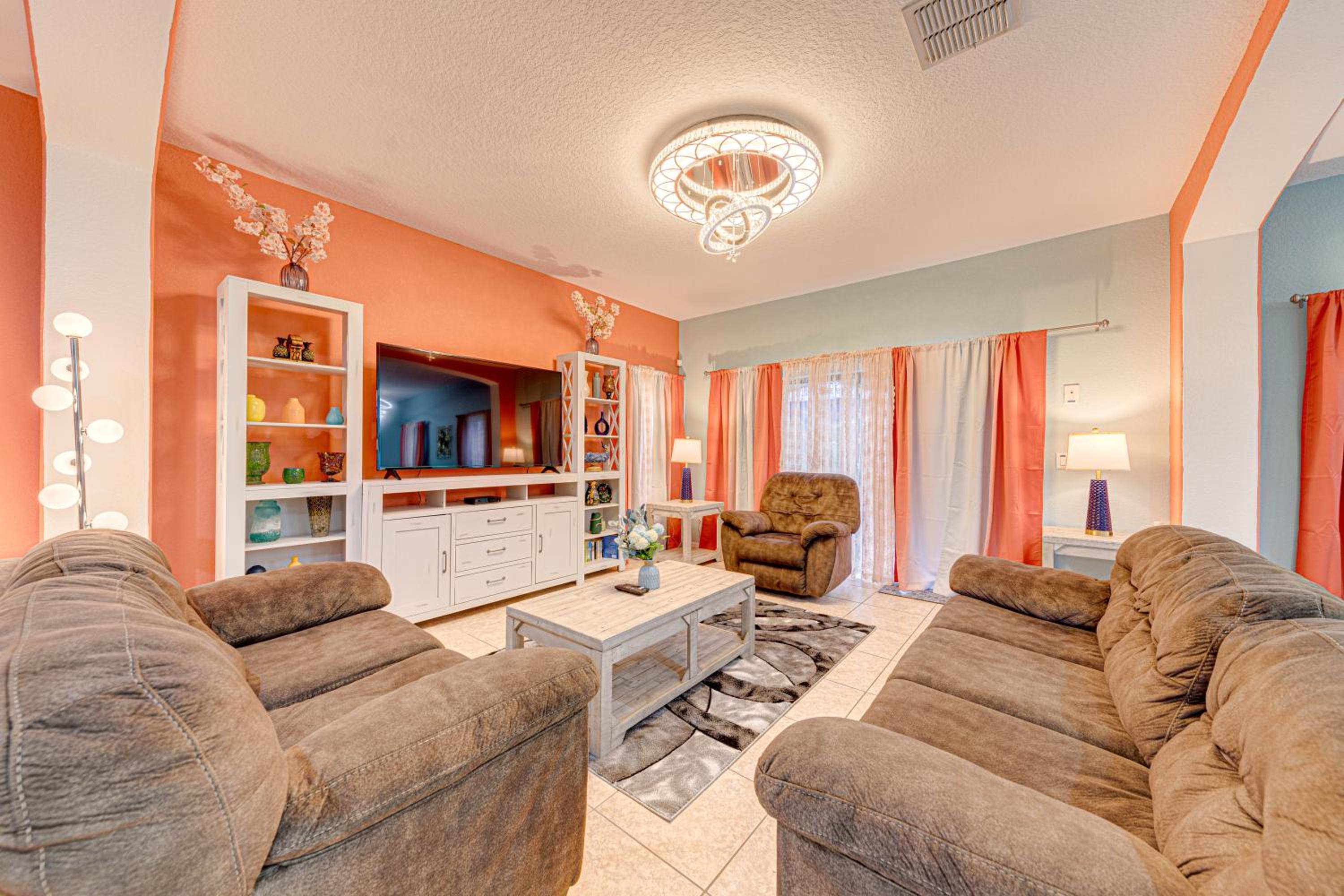 Affordable 4 Br Luxury Villa near Disney/Private Pool/Arcade/Game room