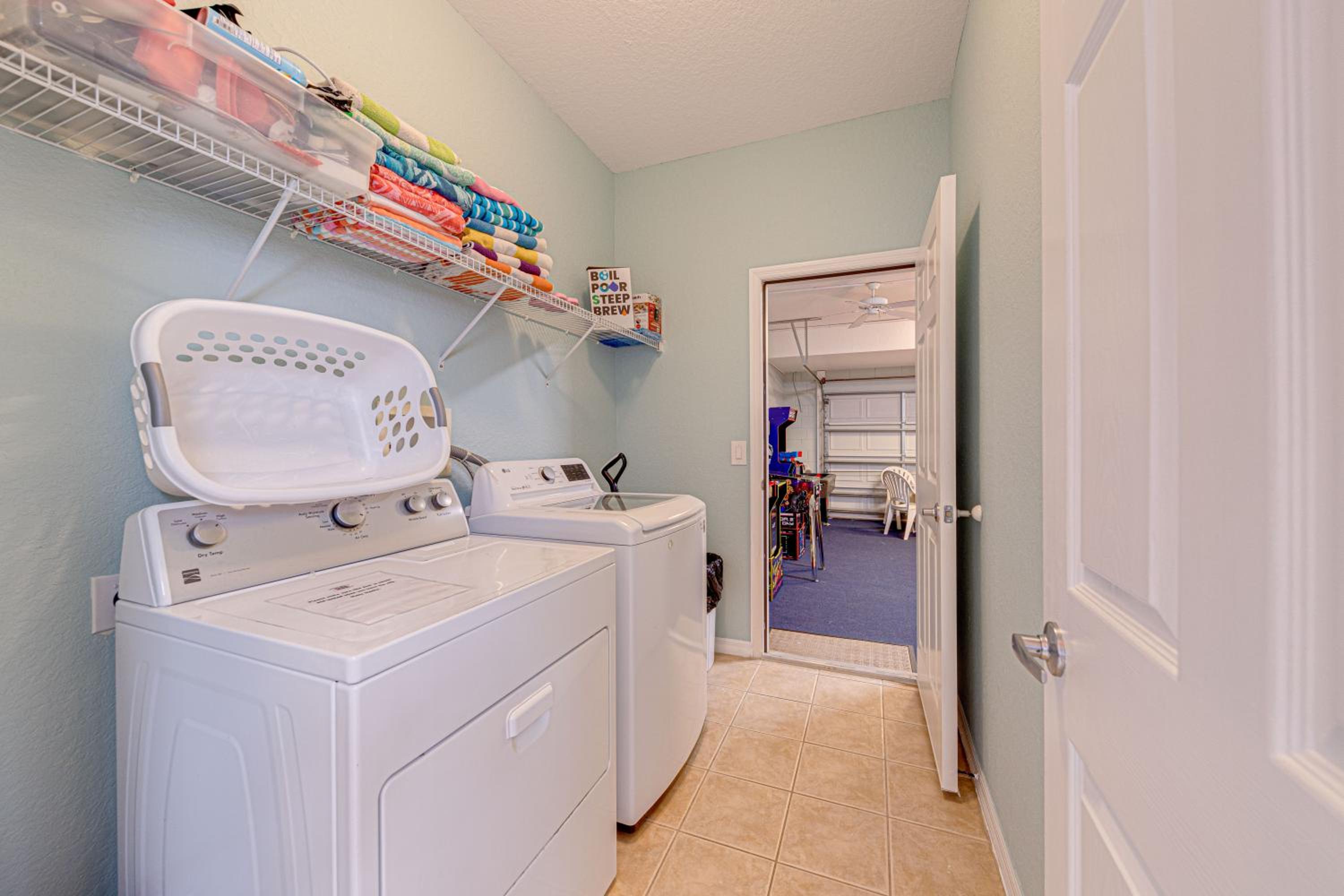 Affordable 4 Br Luxury Villa near Disney/Private Pool/Arcade/Game room