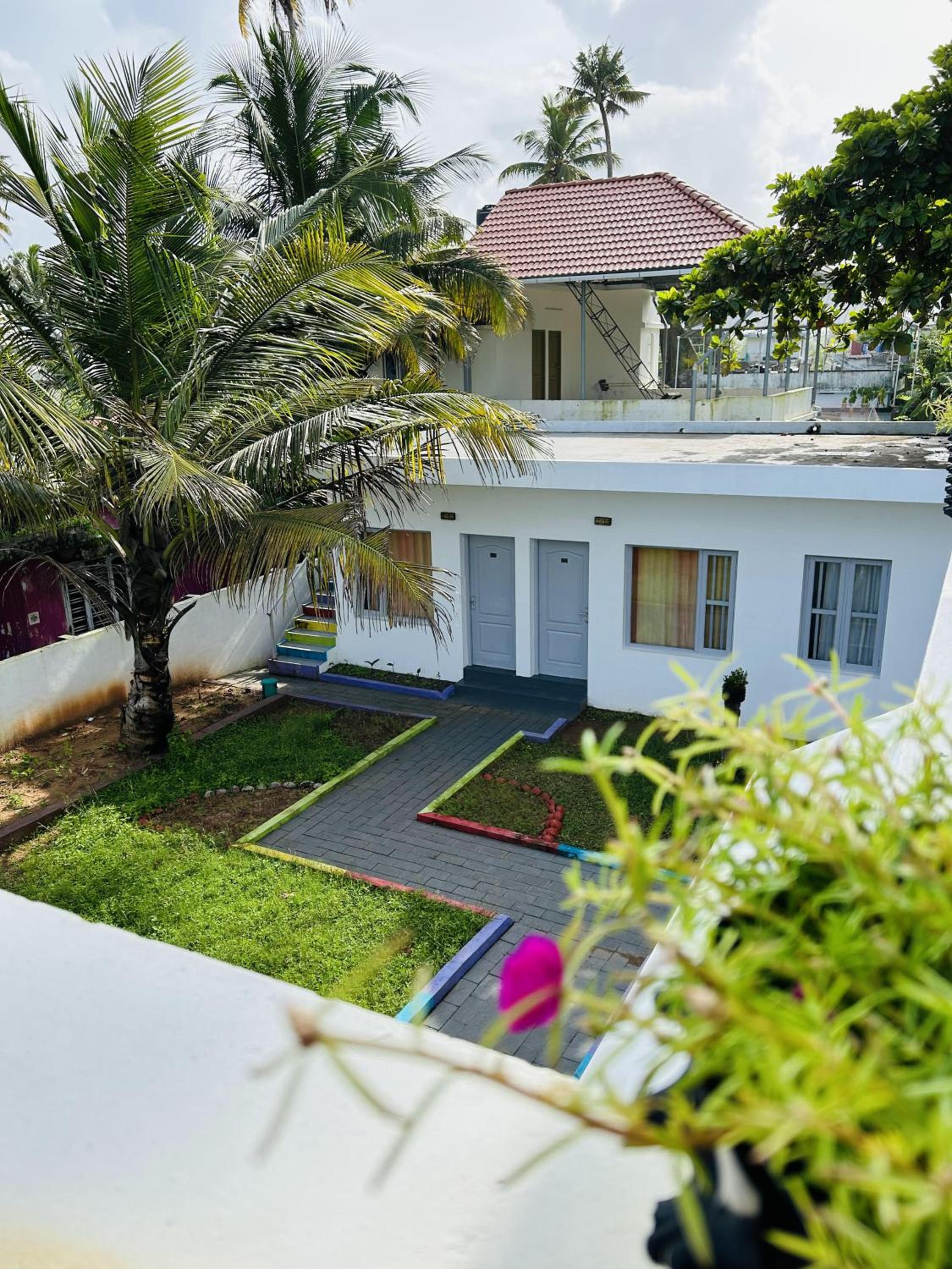 Chameleon Beach Resort, Cherai view 4