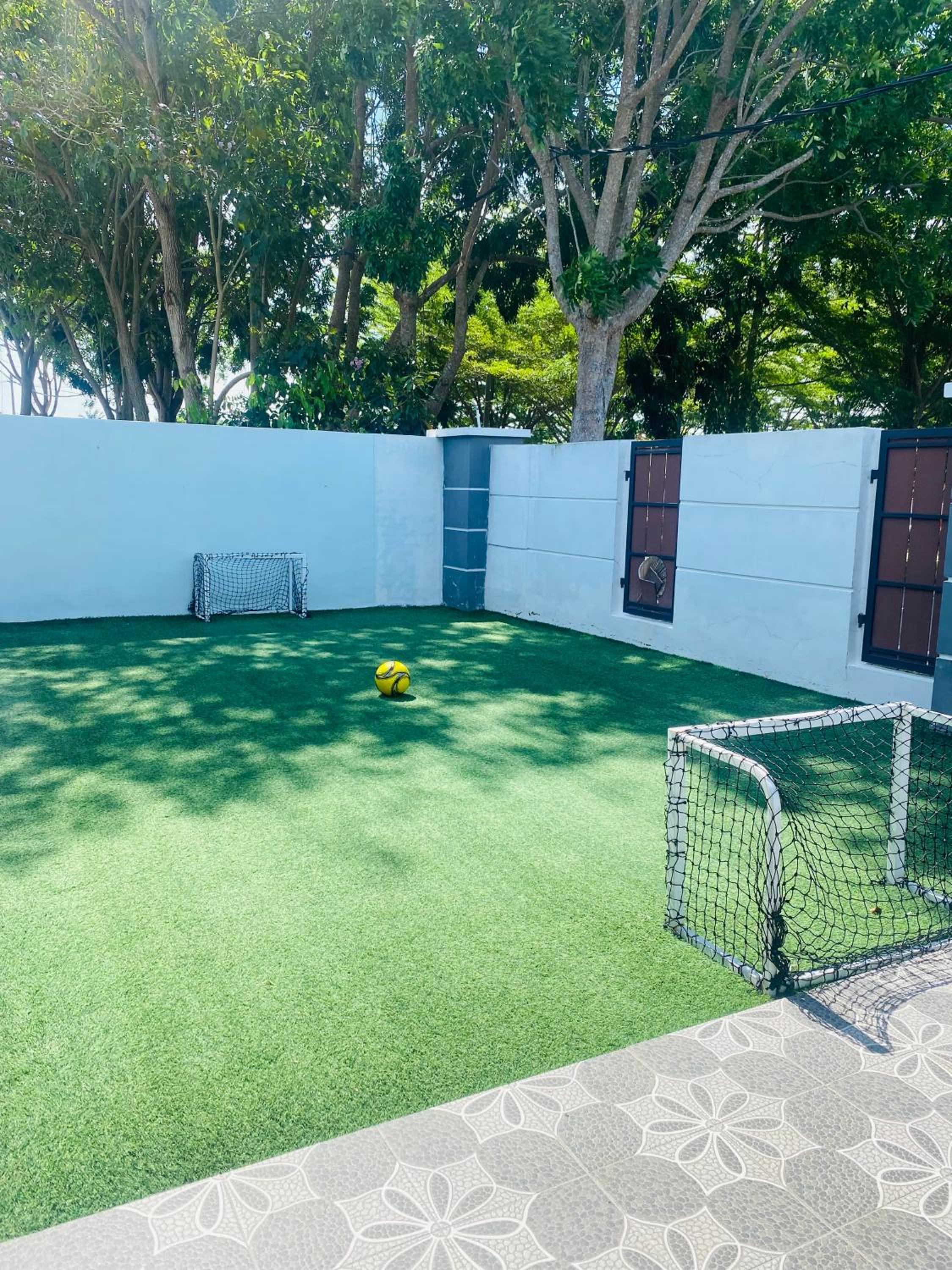 NS Vacation Home Muar with Kids Friendly Pool