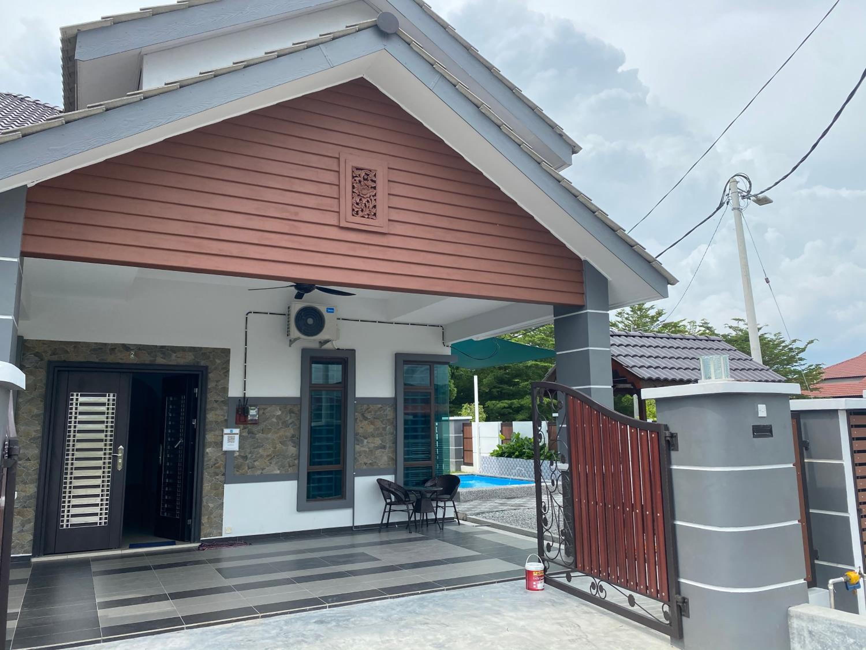NS Vacation Home Muar with Kids Friendly Pool