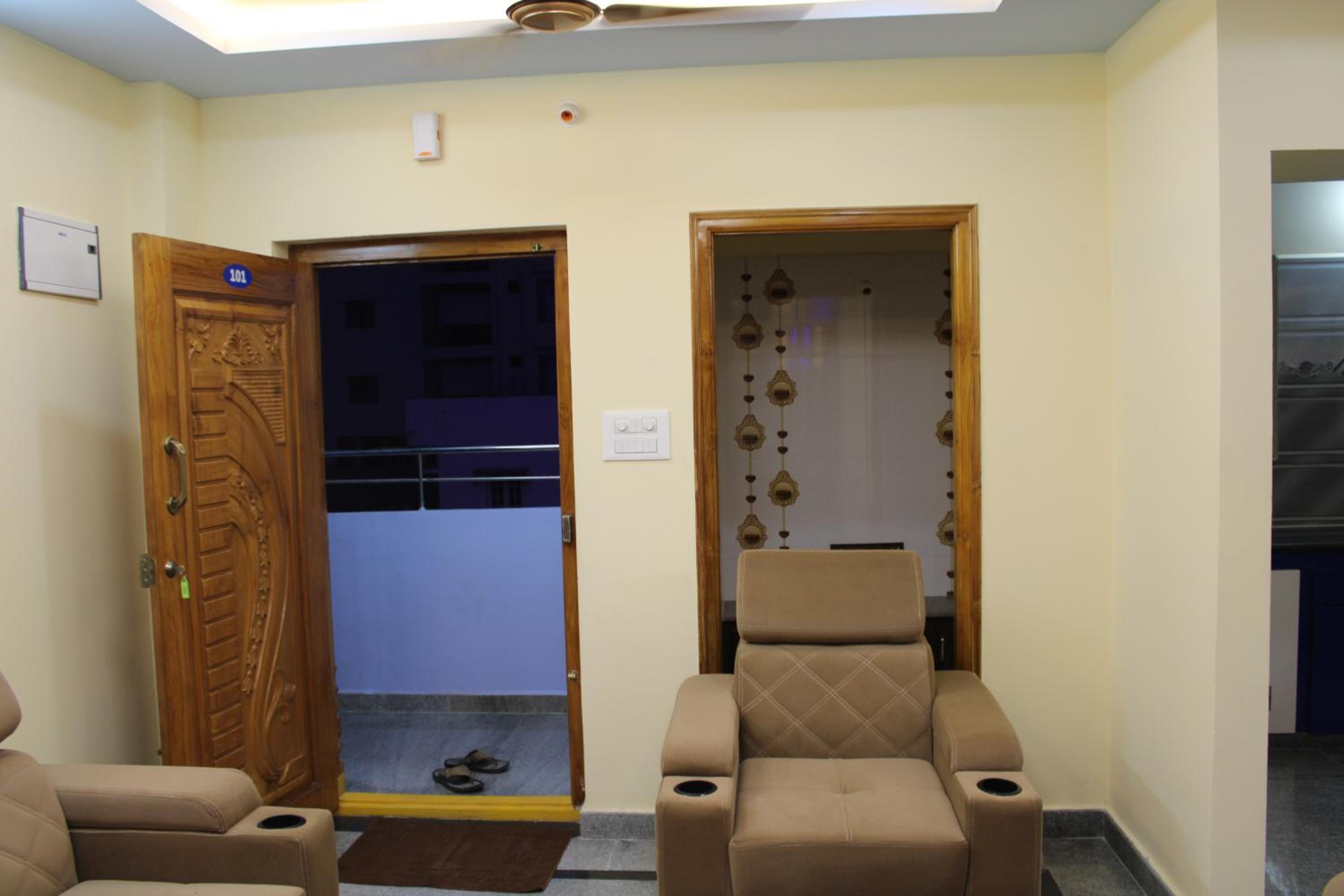 TIRUMALA PREMIUM HOME STAY