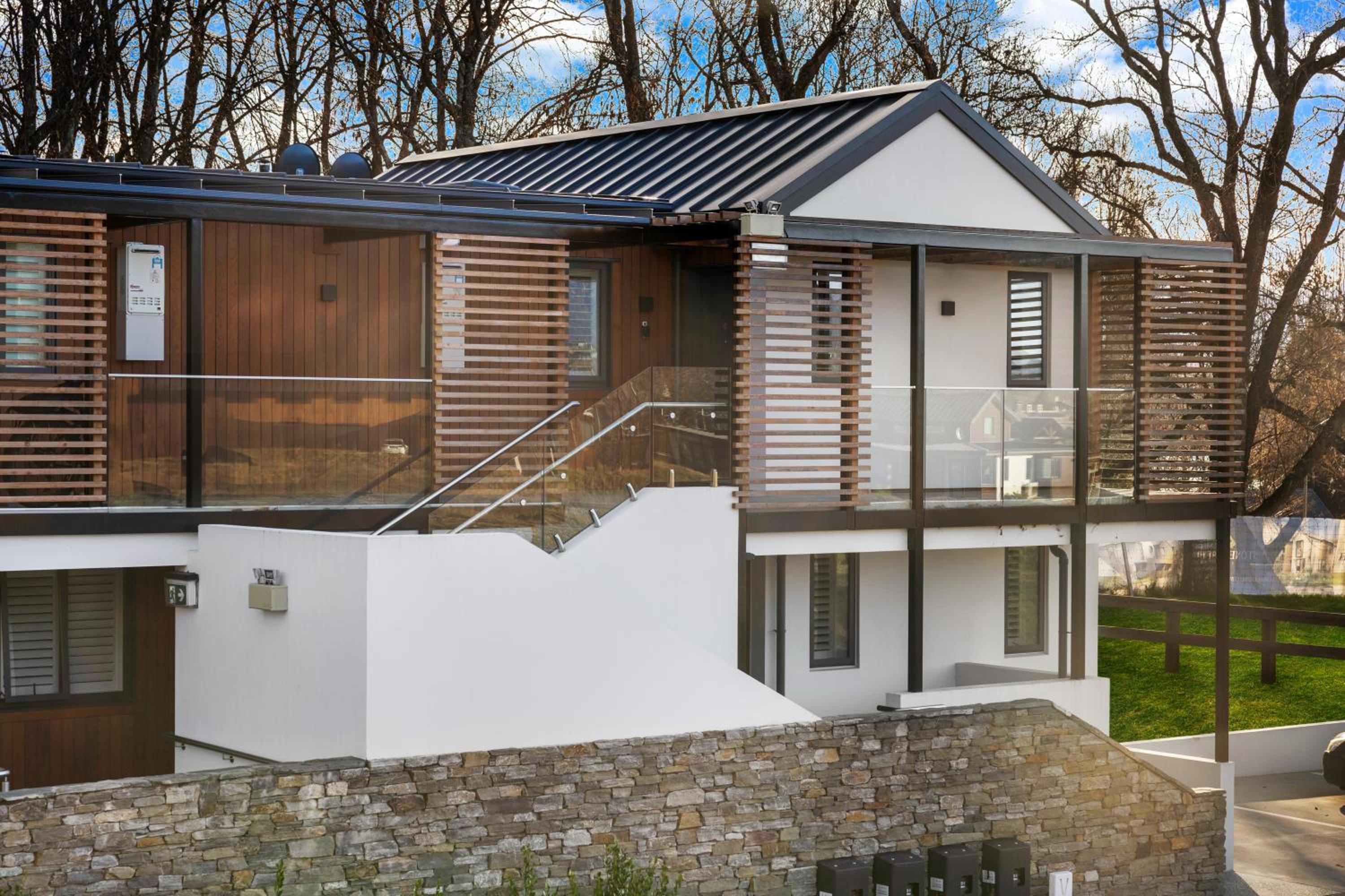 Ashgrove Lane view 2