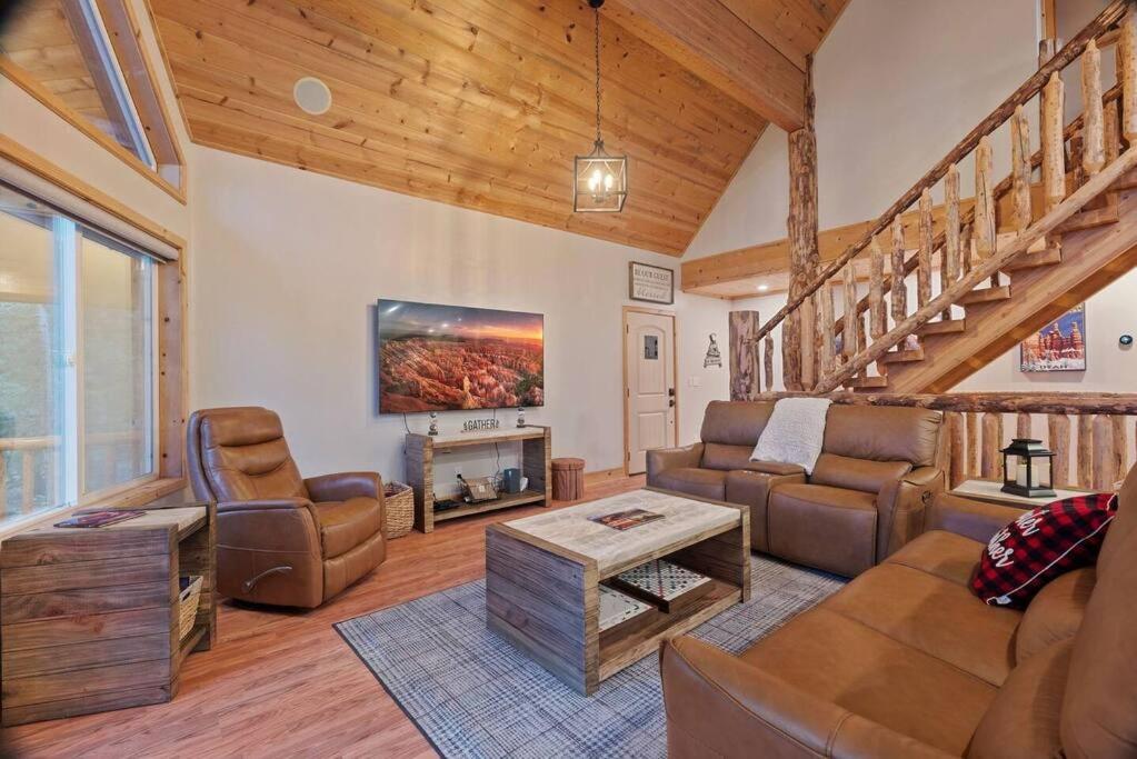 Canyon Country Chalet