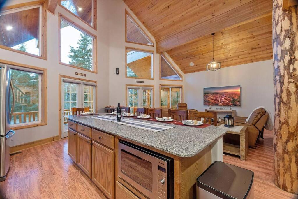 Canyon Country Chalet