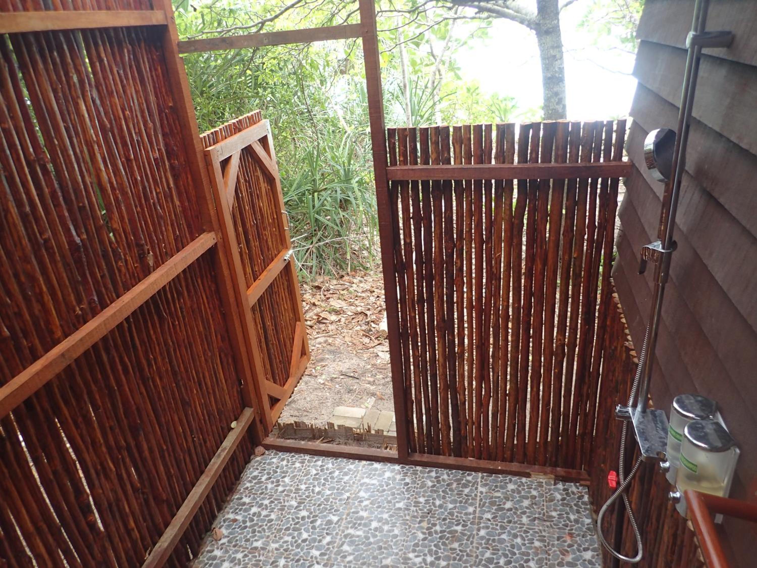 Boulder Bay Eco Resort - Nga Khin Nyo Gyee Island